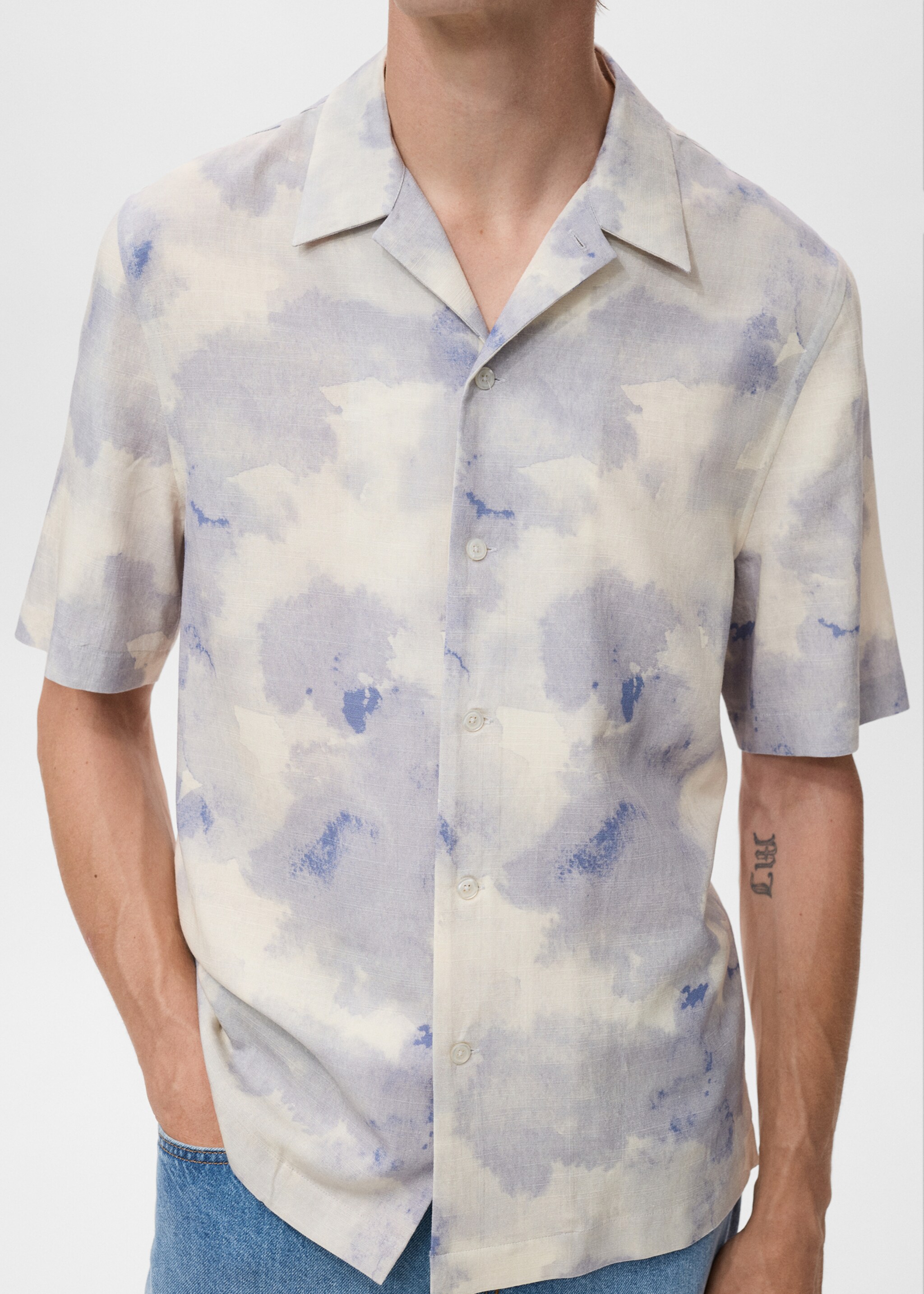 Printed bowling shirt - Details of the article 6, Light/Pastel Grey. Ref: 17074447-00.