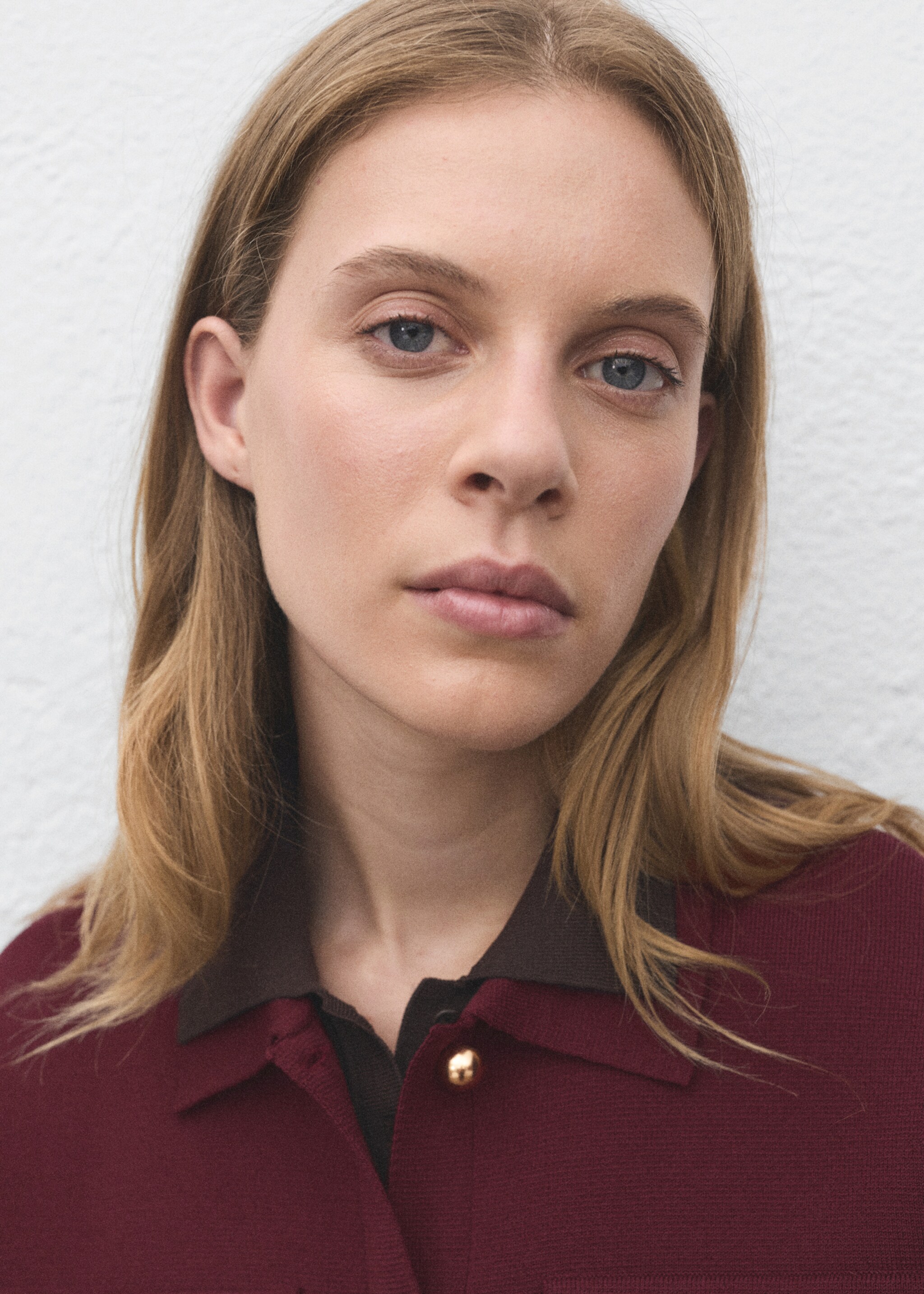 Pocket knit jacket - Details of the article 1, Wine. Ref: 17074780-00.