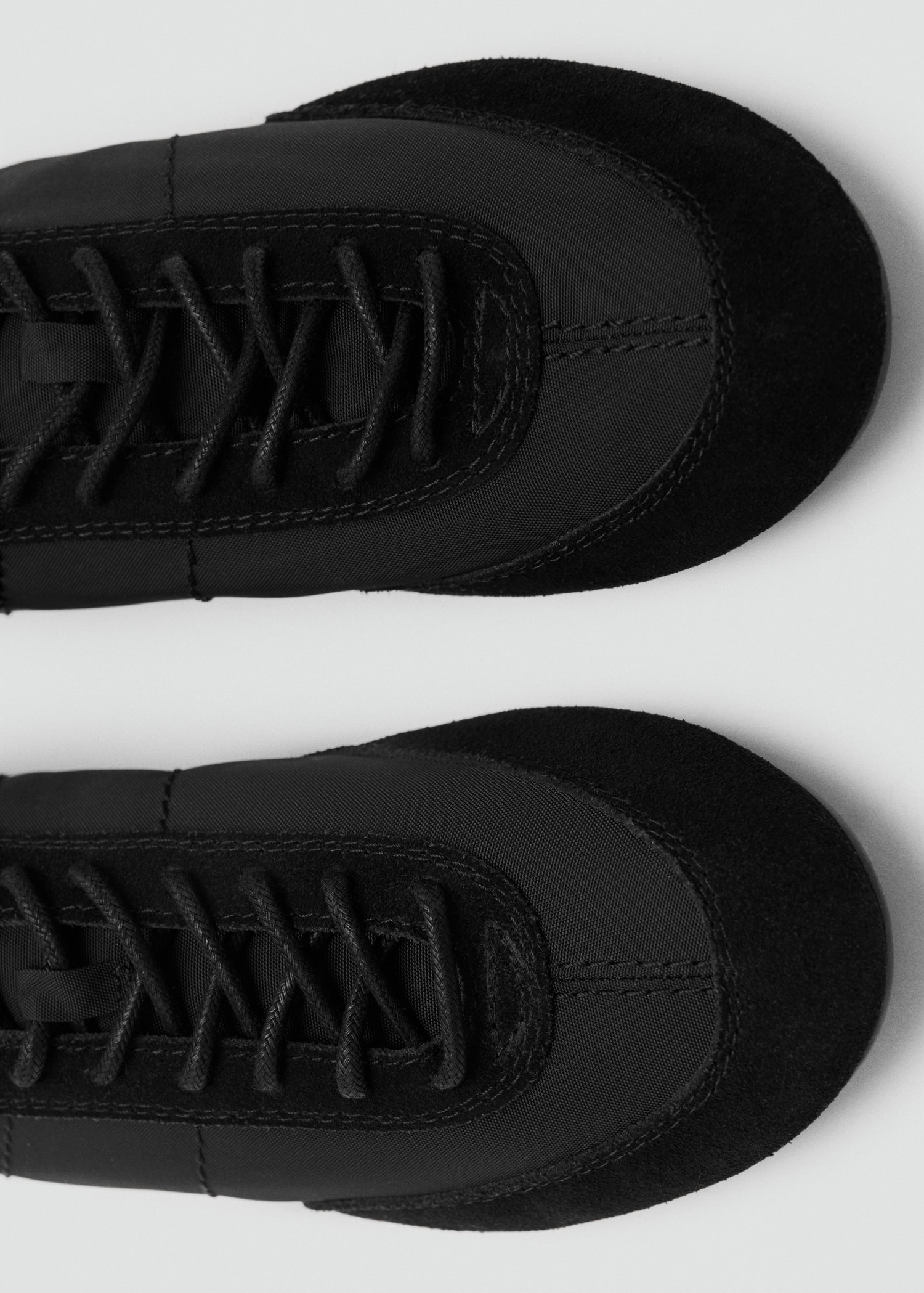 Combined suede leather trainers - Details of the article 2