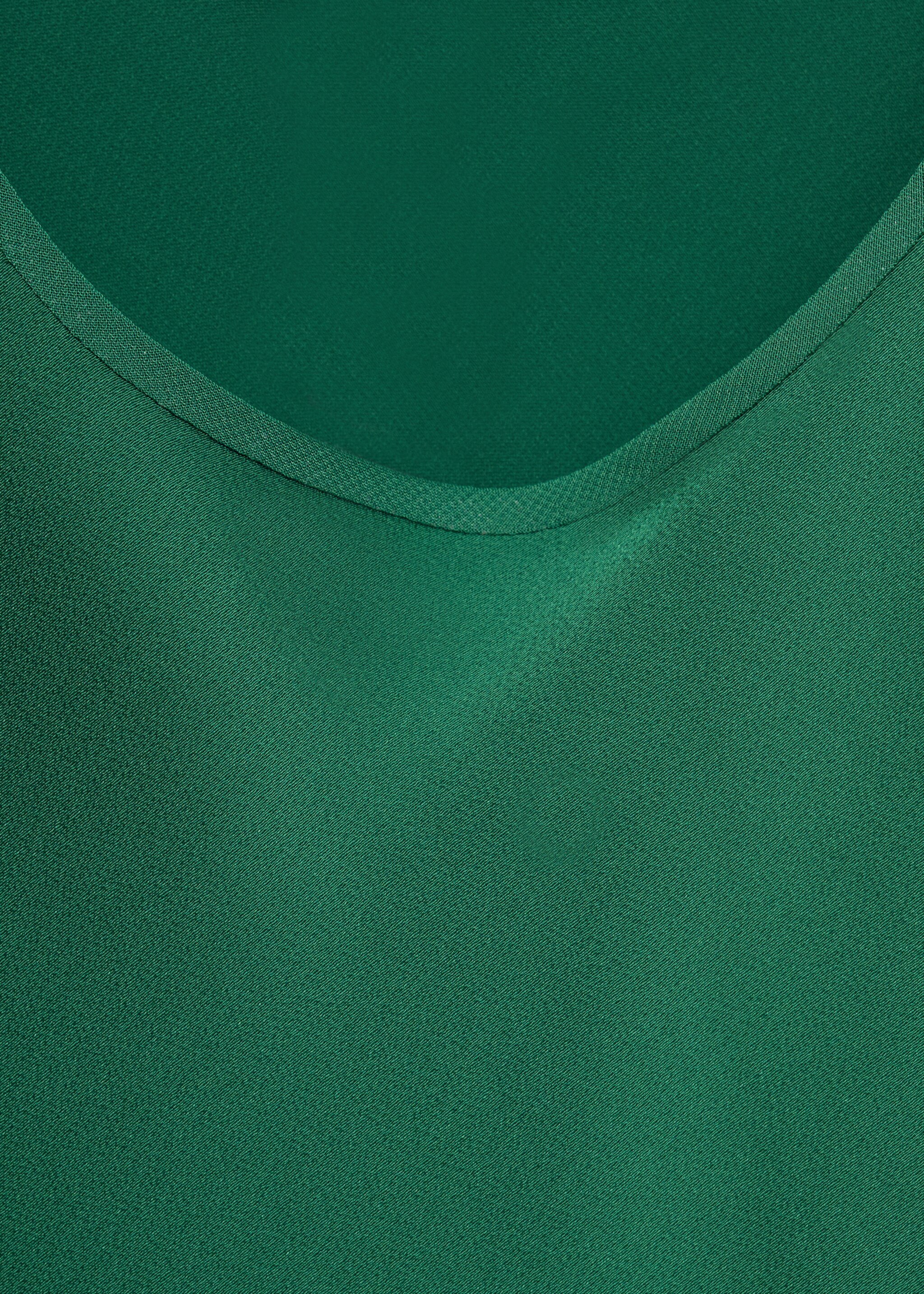Satin dress with low neckline - Details of the article 8, Green. Ref: 17074783-00.