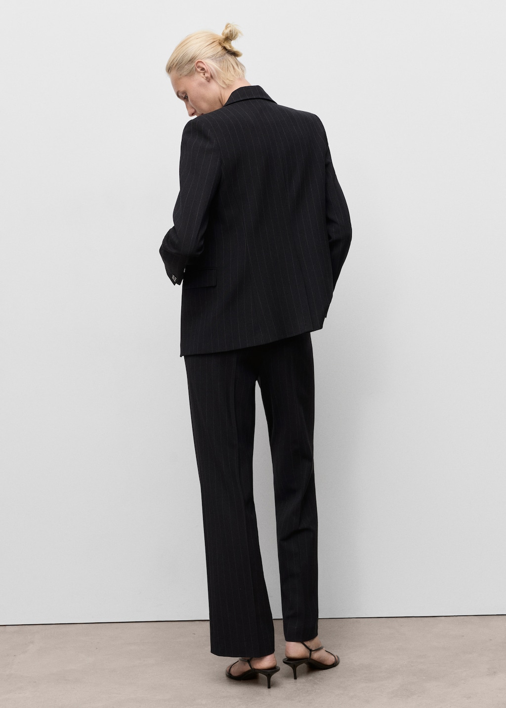 Straight-fit suit pants - image 3