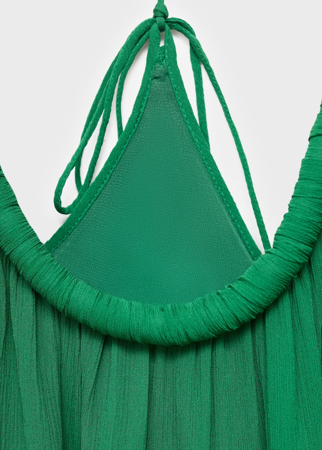 Top with pleated back neckline