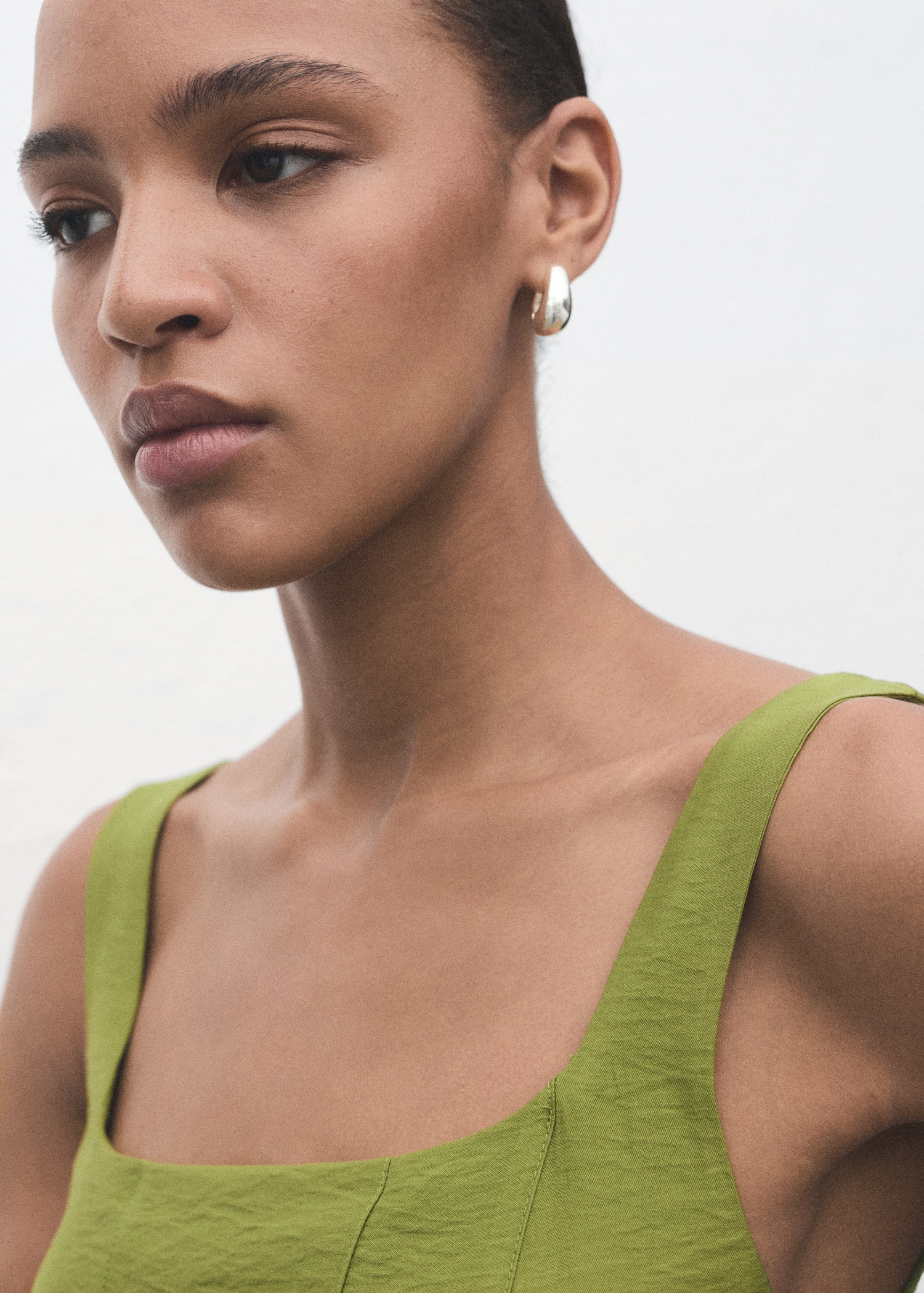 Midi-dress with stitching - Details of the article 1