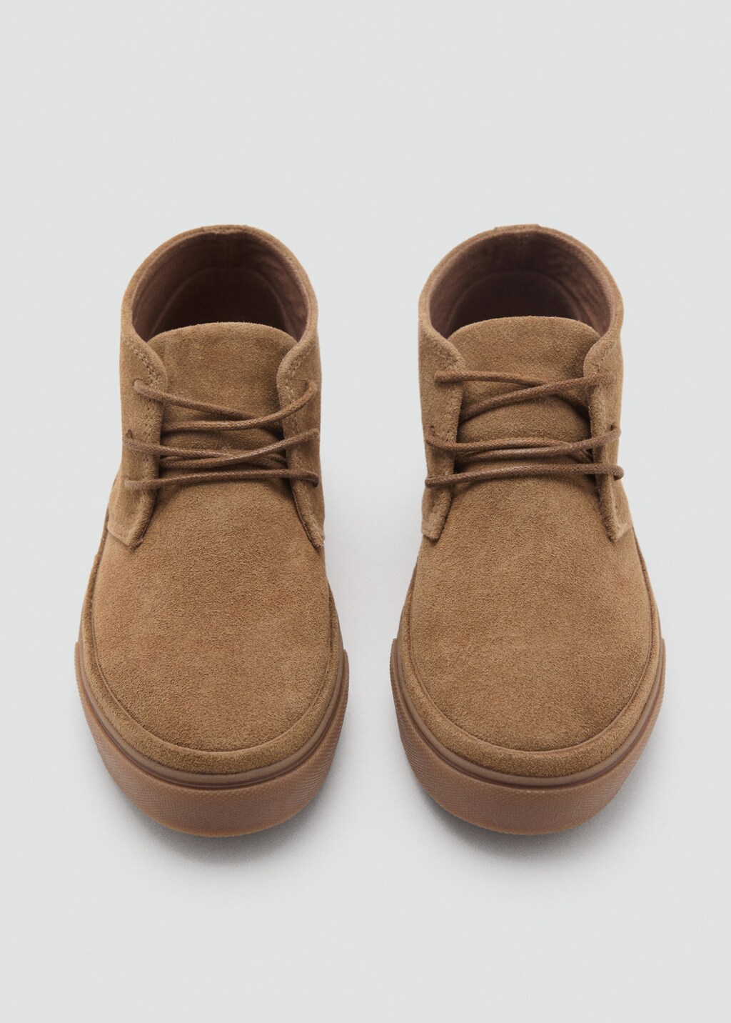 Lace-up leather shoes