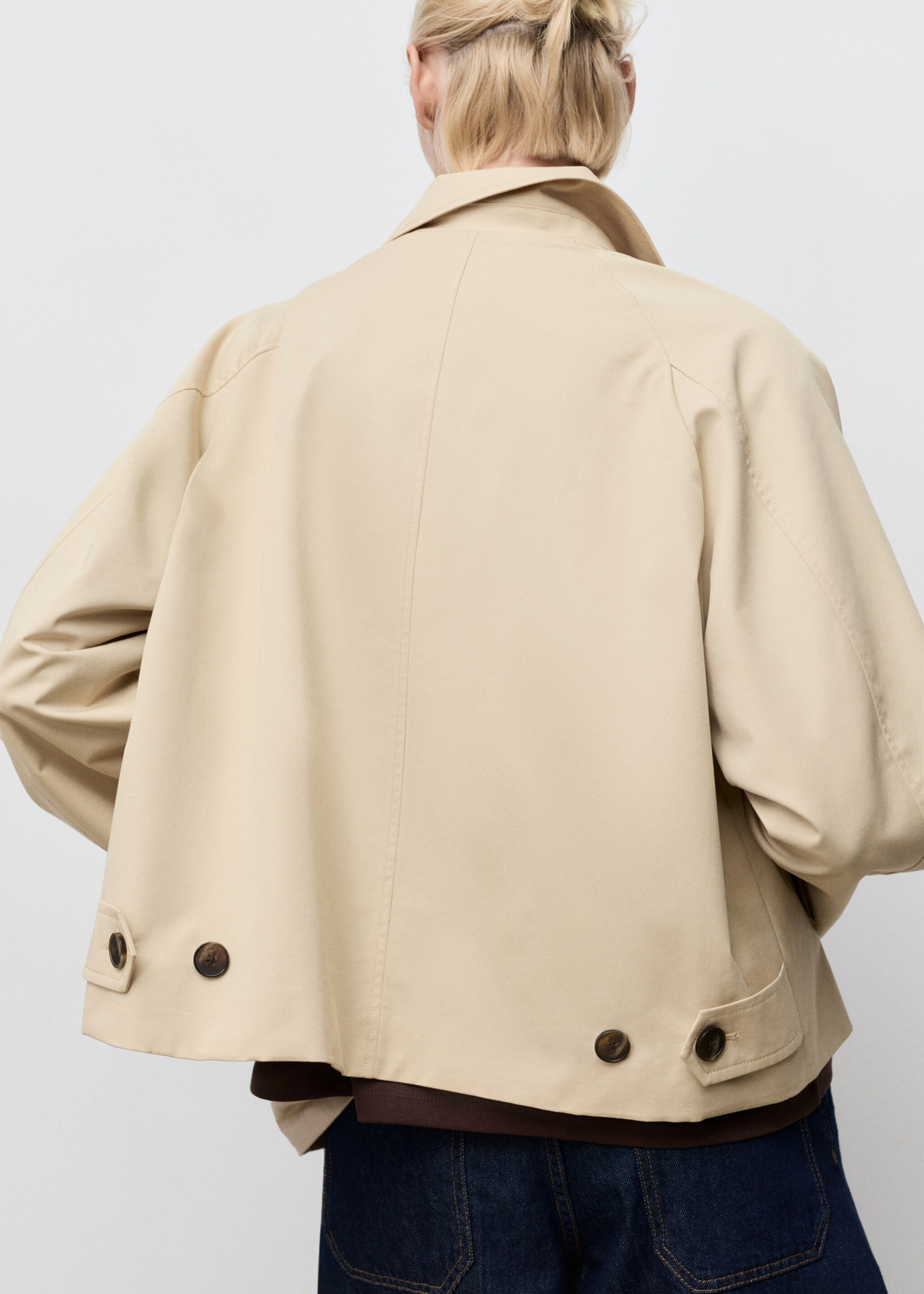 Trench oversize com trabillas - Verso do artigo, Cru. Ref: 17075152-00.