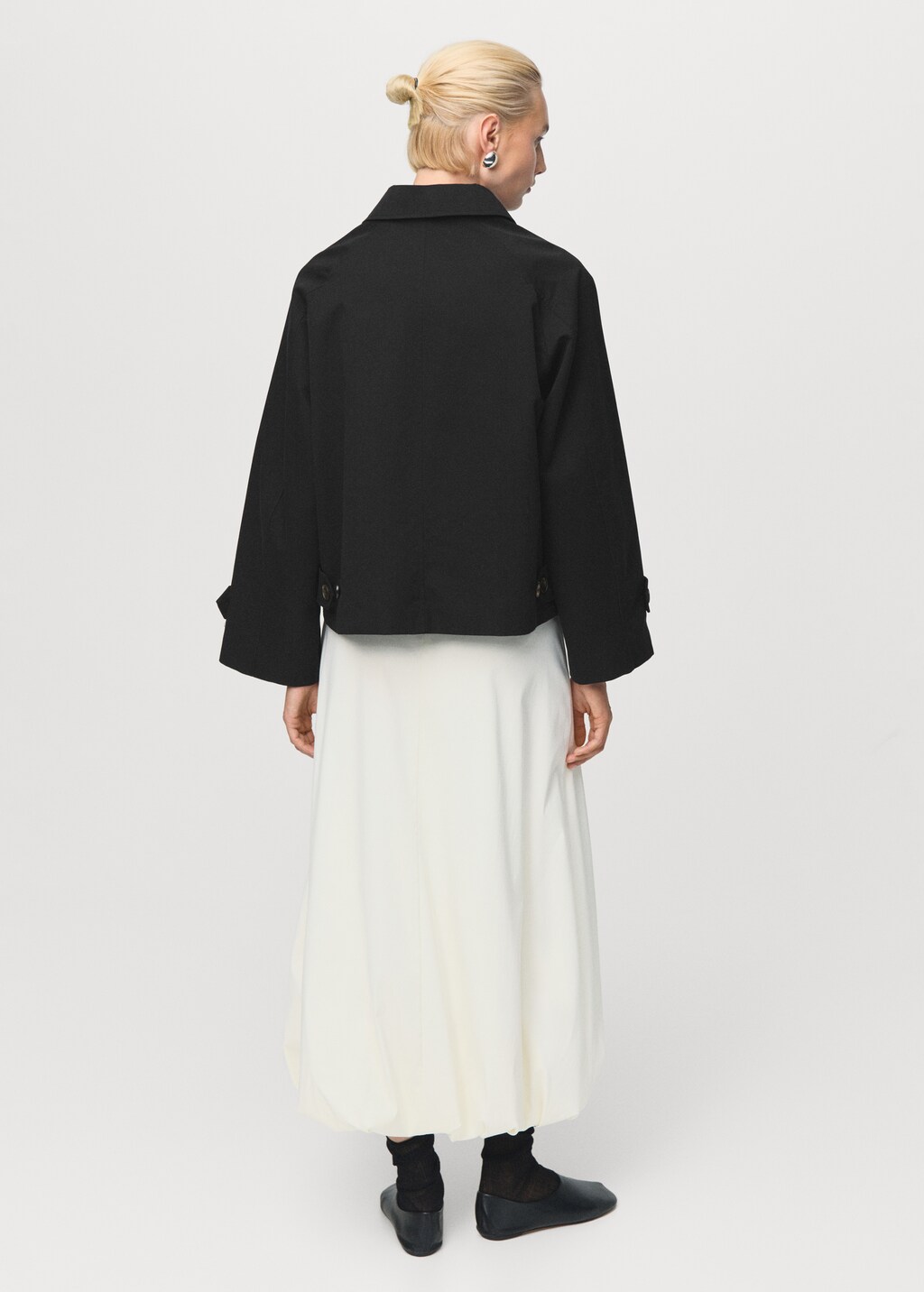 Short oversized trench coat with epaulettes - image 3