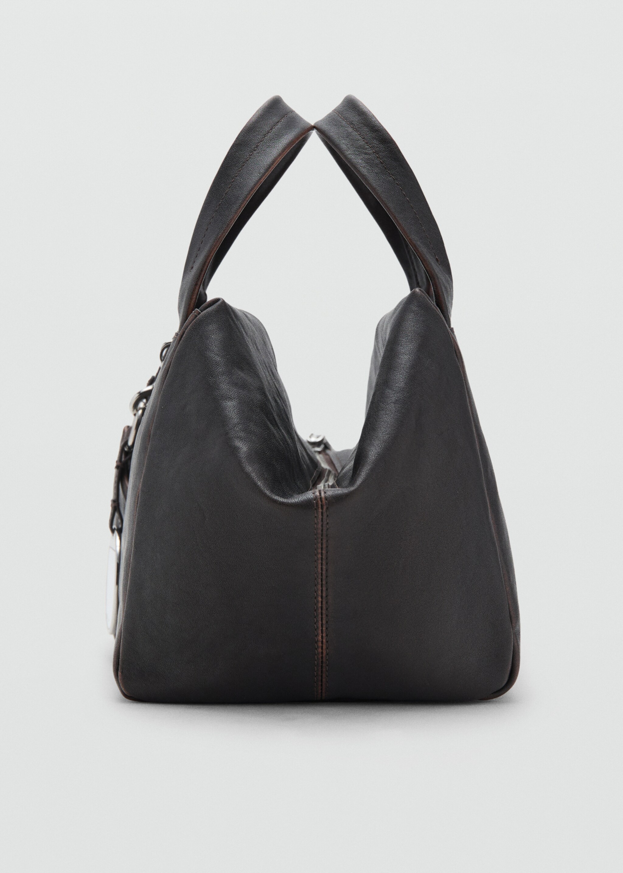 Leather clutch bag with charms - Details of the article 1, Chocolate. Ref: 17075170-00.