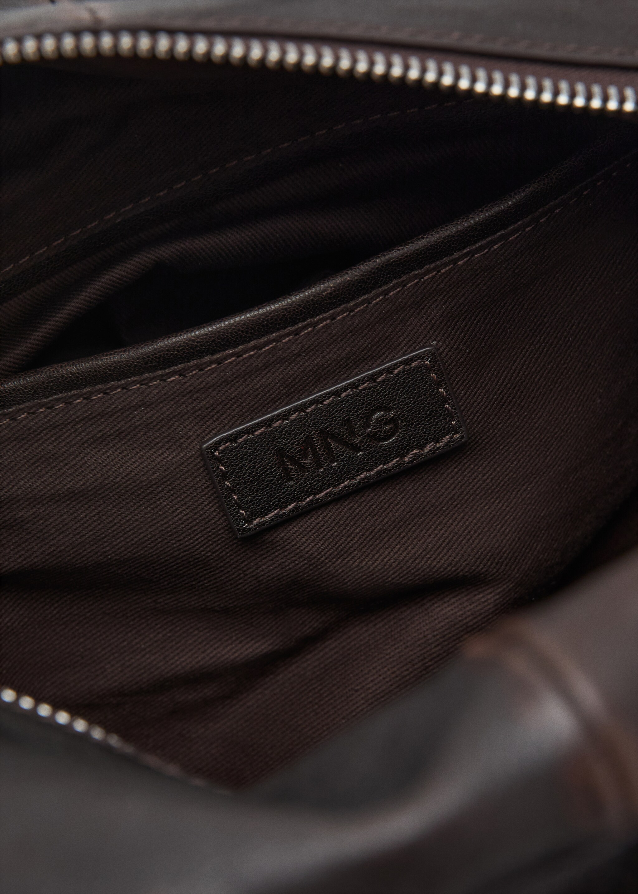Leather clutch bag with charms - Details of the article 3, Chocolate. Ref: 17075170-00.