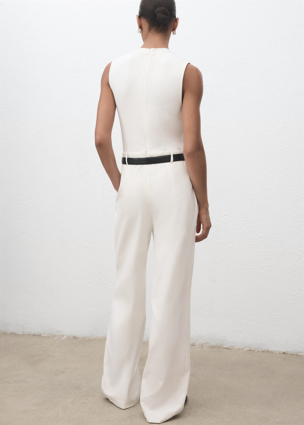 Combined-fabric jumpsuit with belt