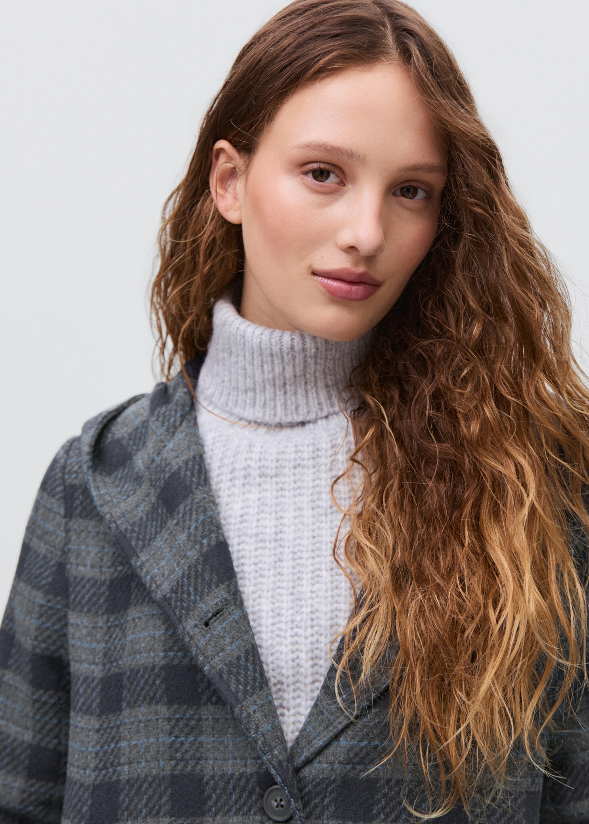 Check-print cloth coat - Details of the article 1, Navy. Ref: 17075787-00.