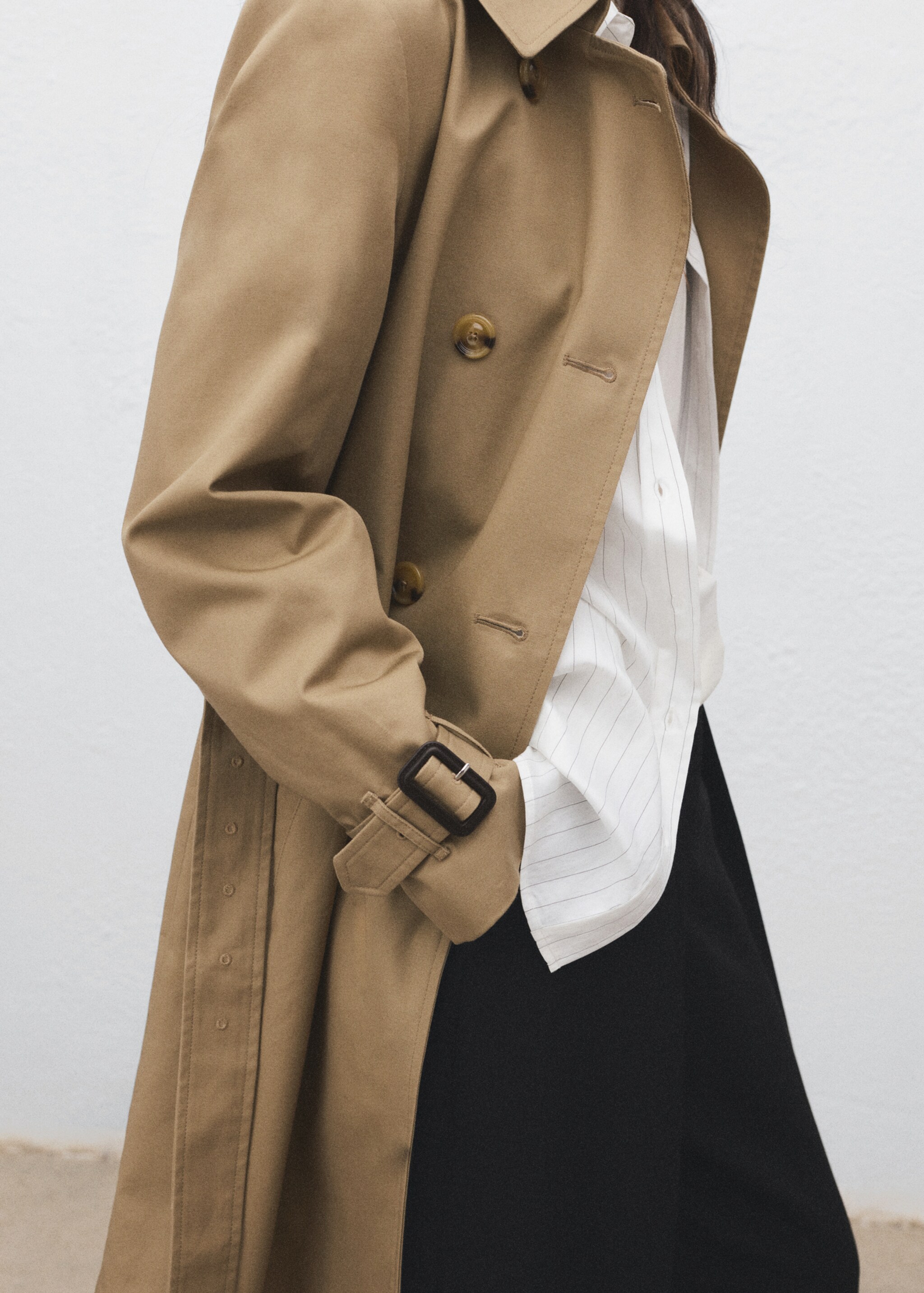 Classic trench coat with belt - Details of the article 1, Beige. Ref: 17075789-00.
