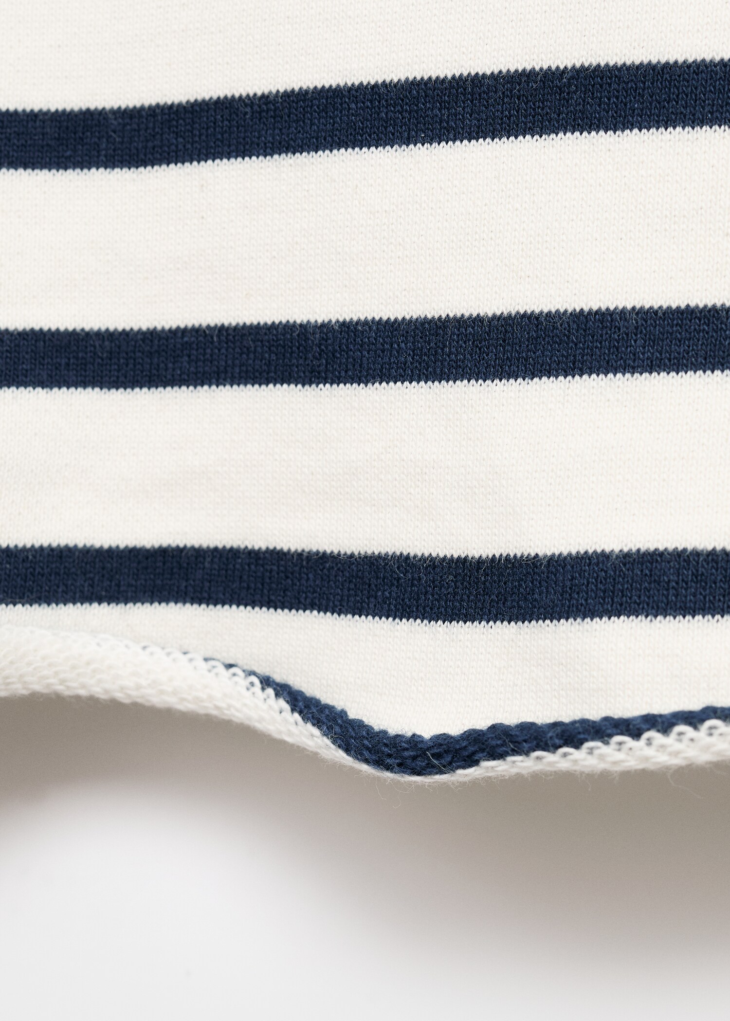 Contrast striped sweatshirt - Details of the article 0