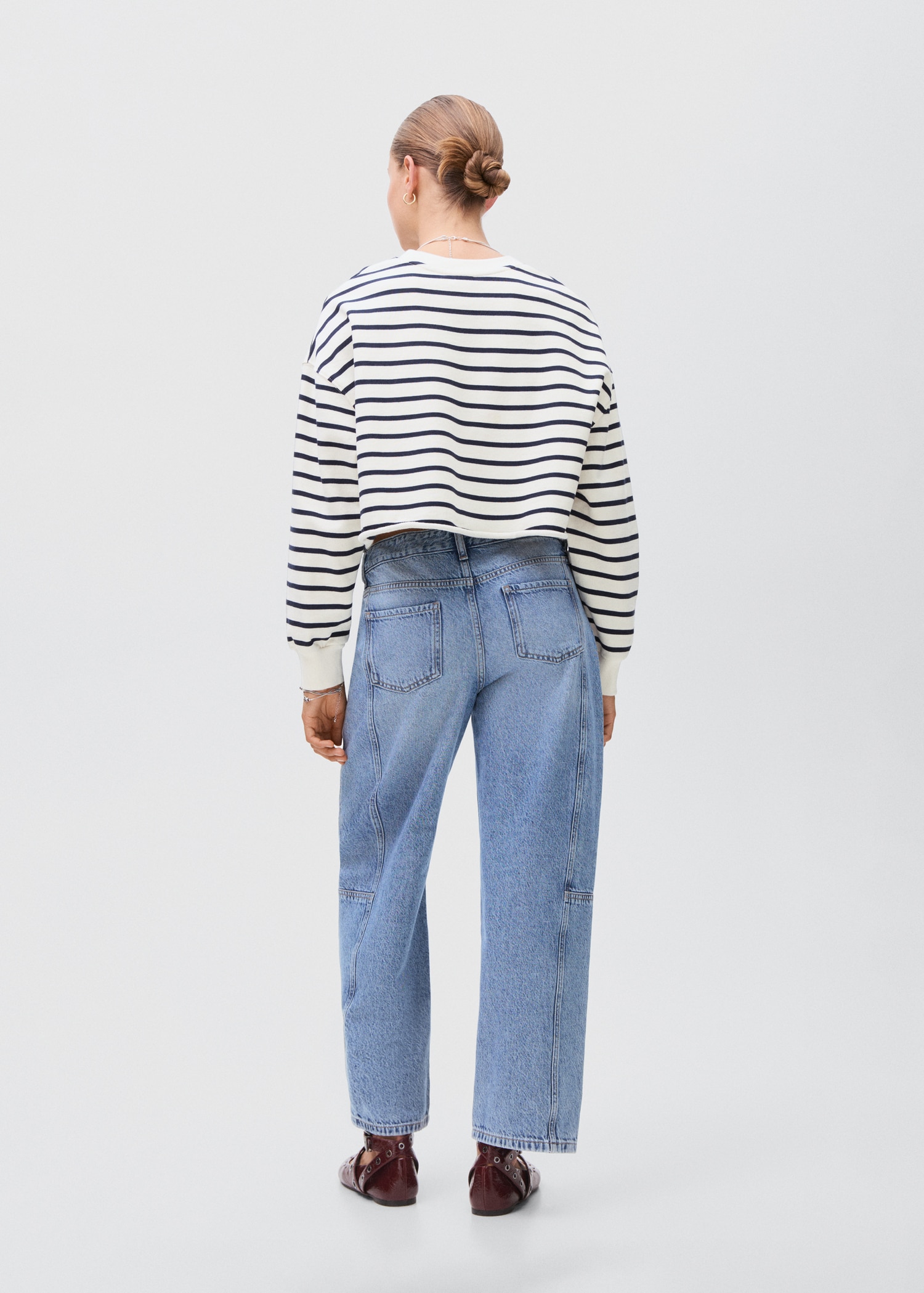 Contrast striped sweatshirt - Reverse of the article