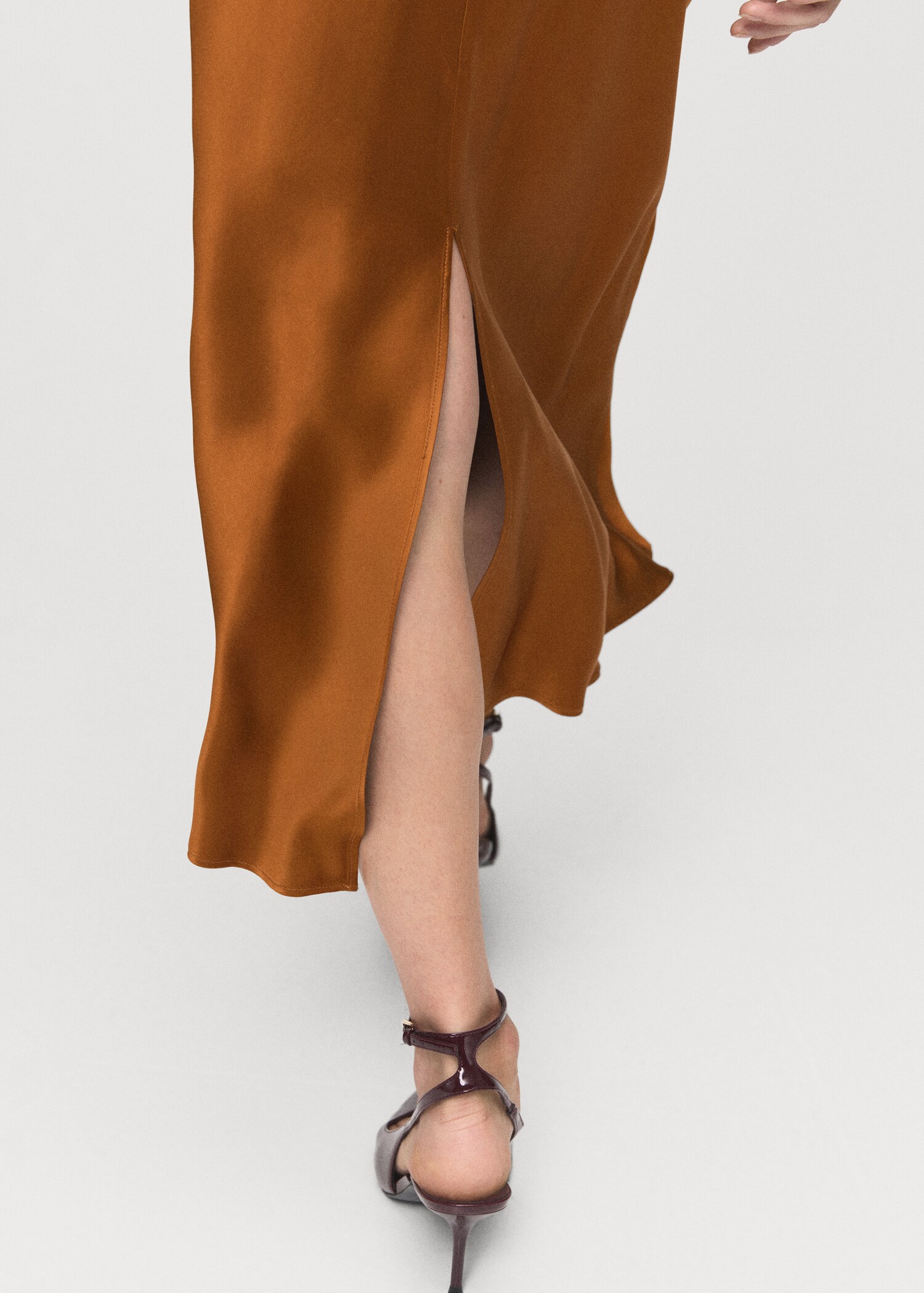 Long satin dress - Details of the article 6
