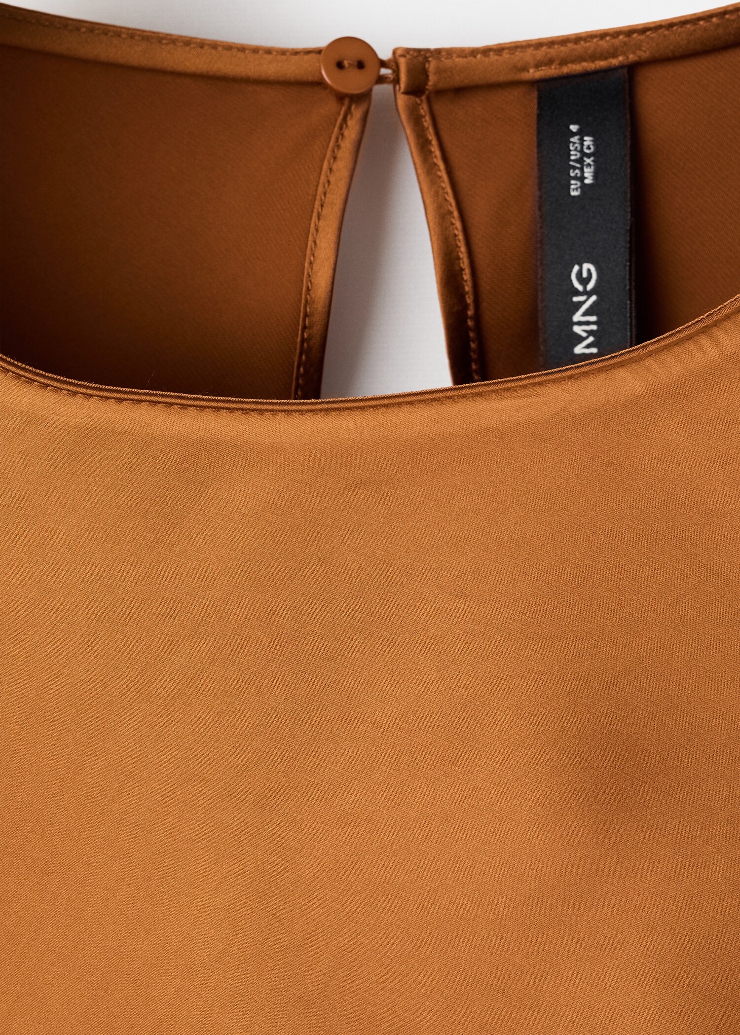 Long satin dress - Details of the article 8