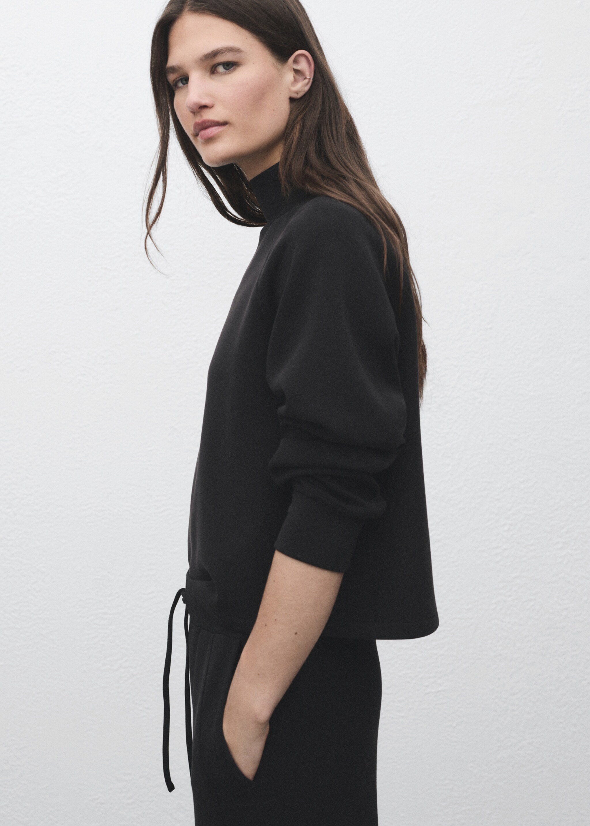High collar sweatshirt - Medium plane, Black. Ref: 17075812-00.