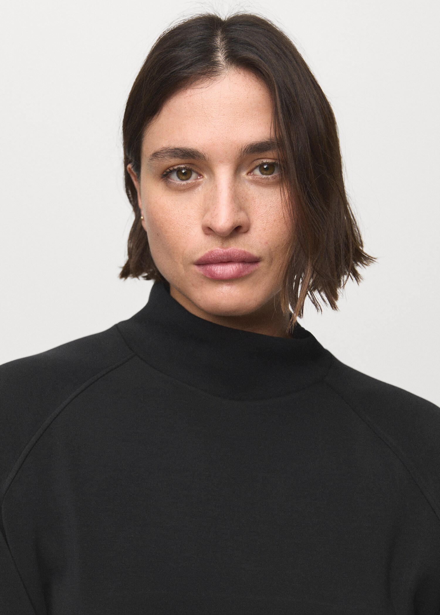High collar sweatshirt - Details of the article 4