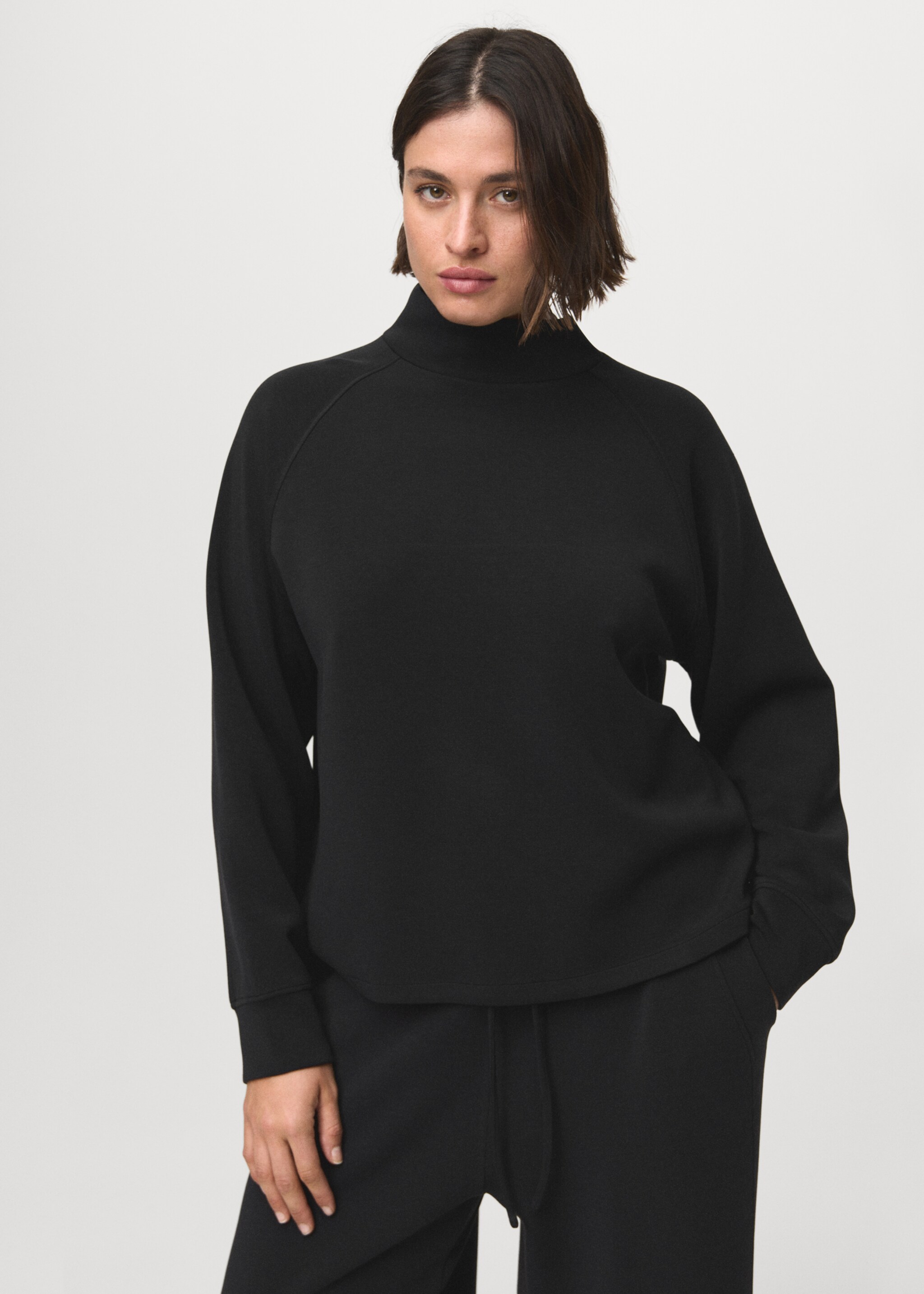 High collar sweatshirt - Details of the article 5, Black. Ref: 17075812-00.