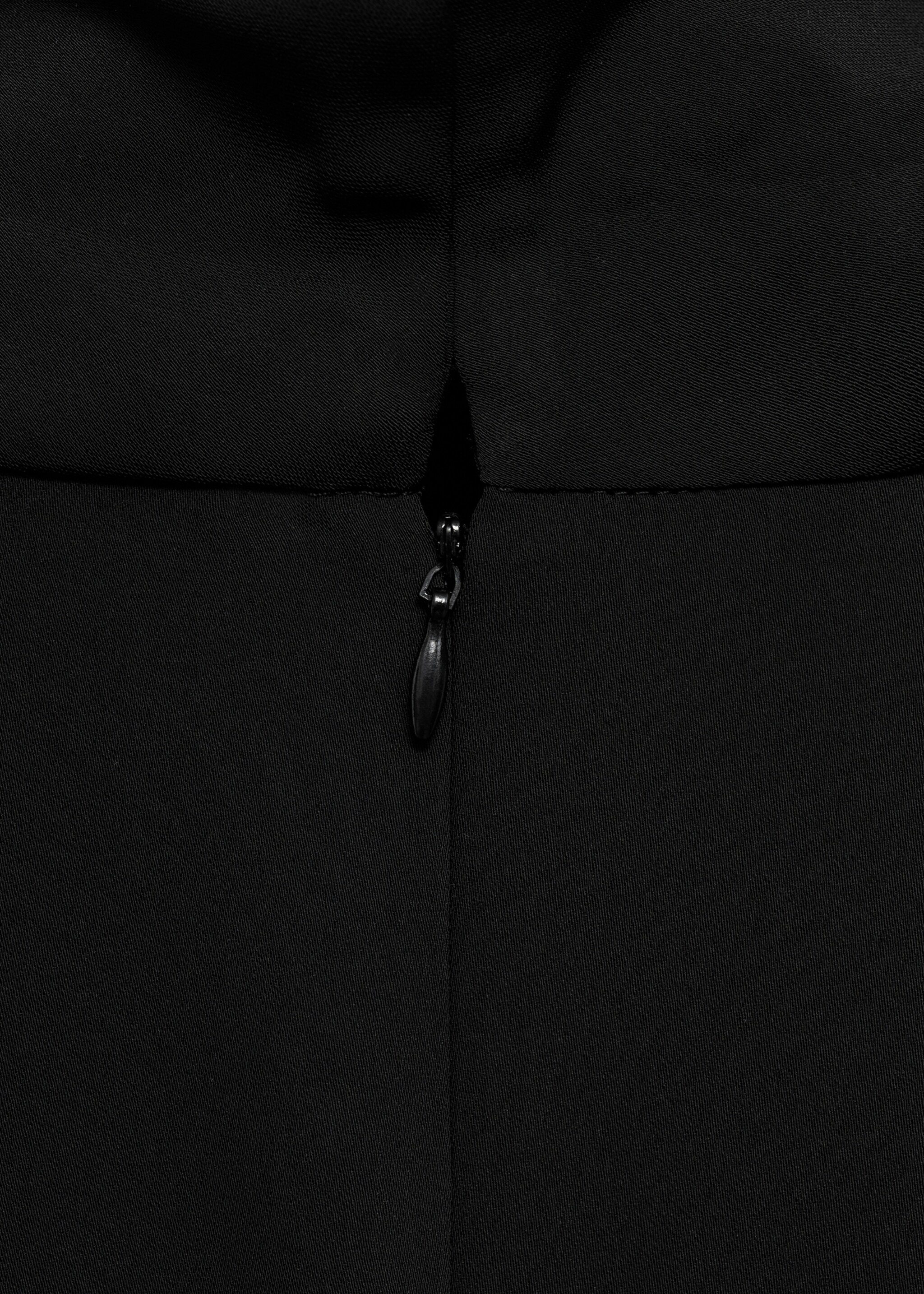 Short asymmetrical sleeve dress - Details of the article 0, Black. Ref: 17075813-00.