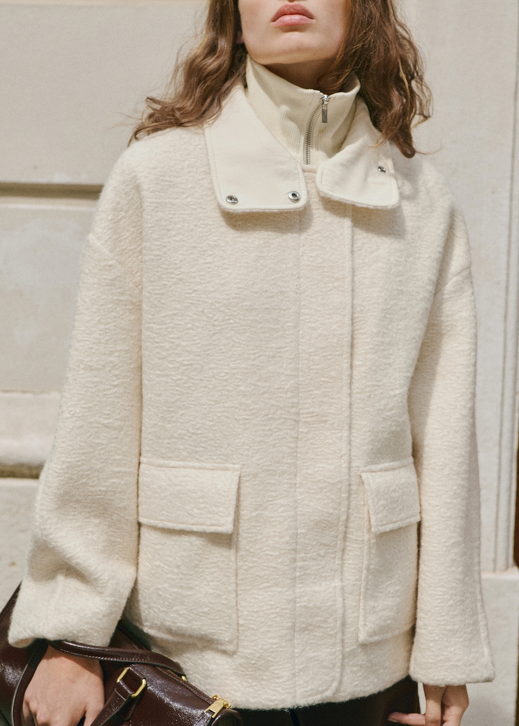 Chaqueta bouclé cuello alto