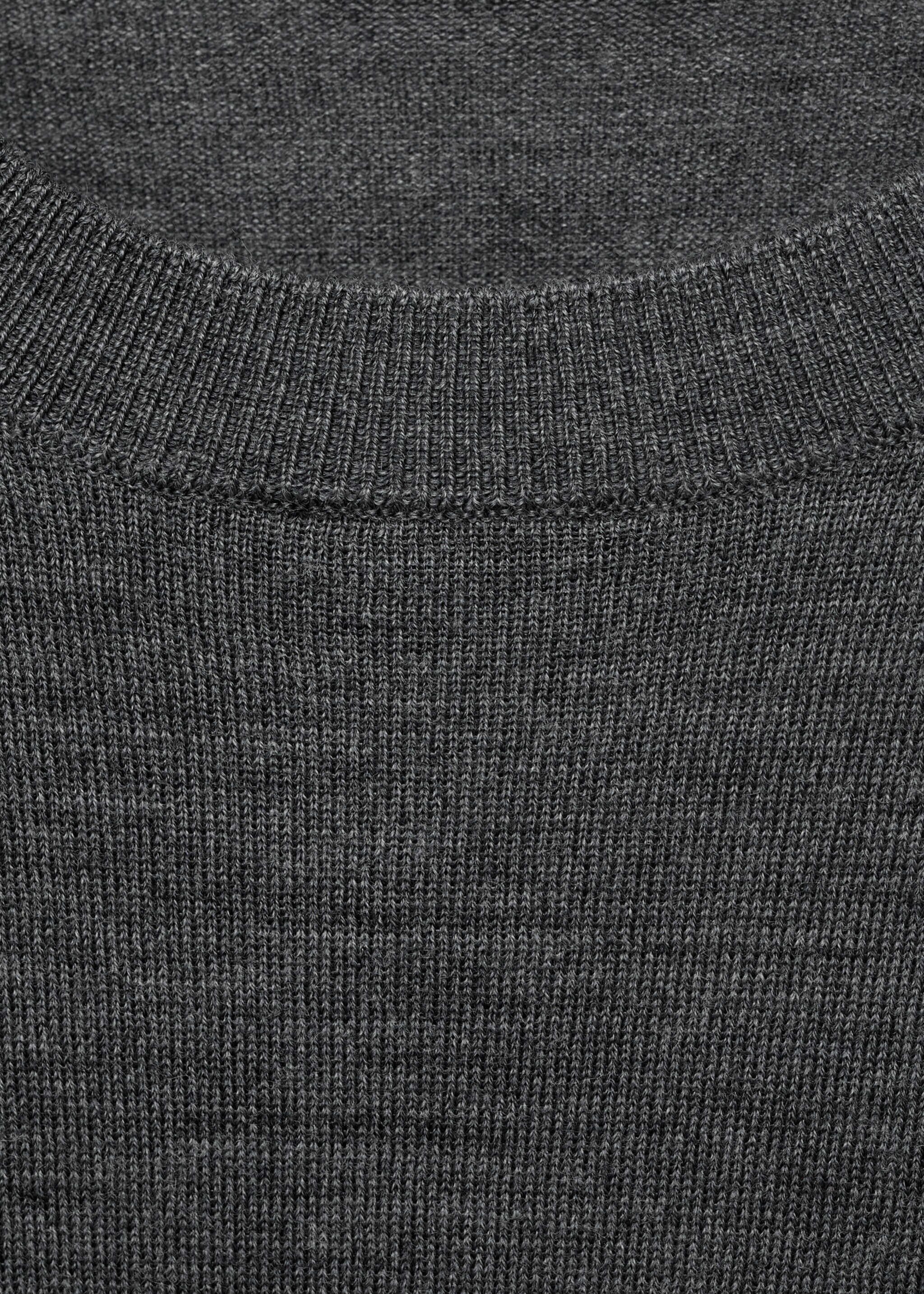 Jersey cuello redondo 100% lana merino - Detalle del artículo 8, Gris medio vigoré. Ref: 17075970-00.