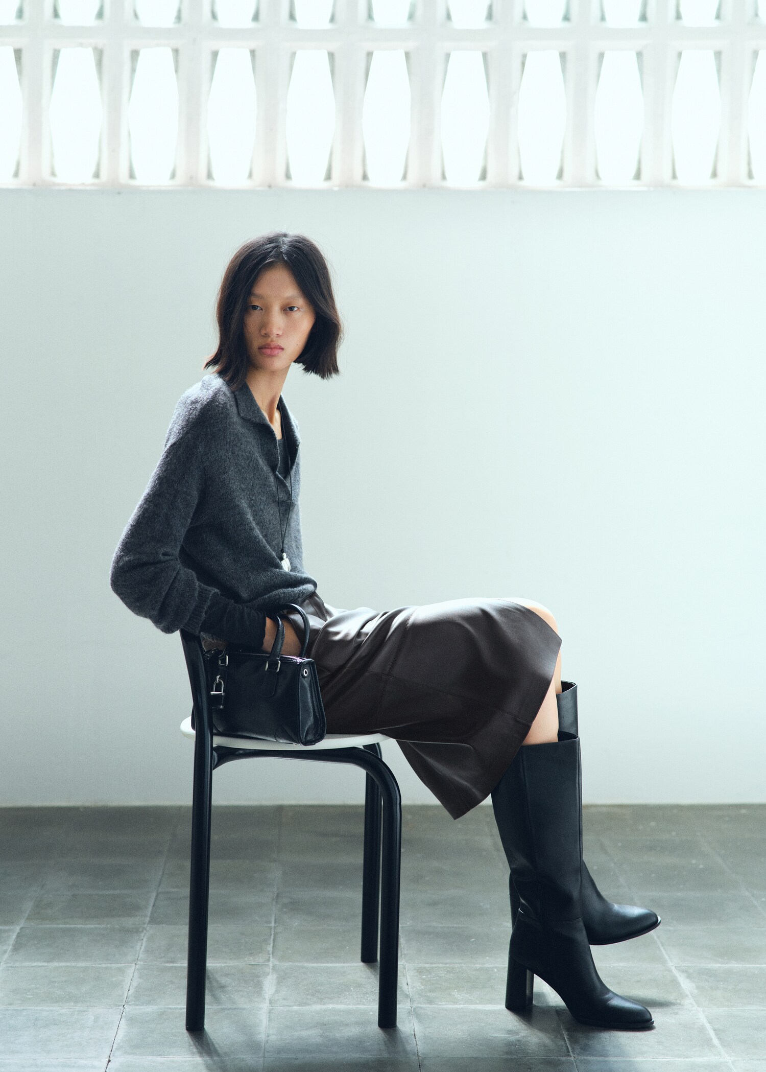 Leather-effect pencil skirt - Details of the article 1