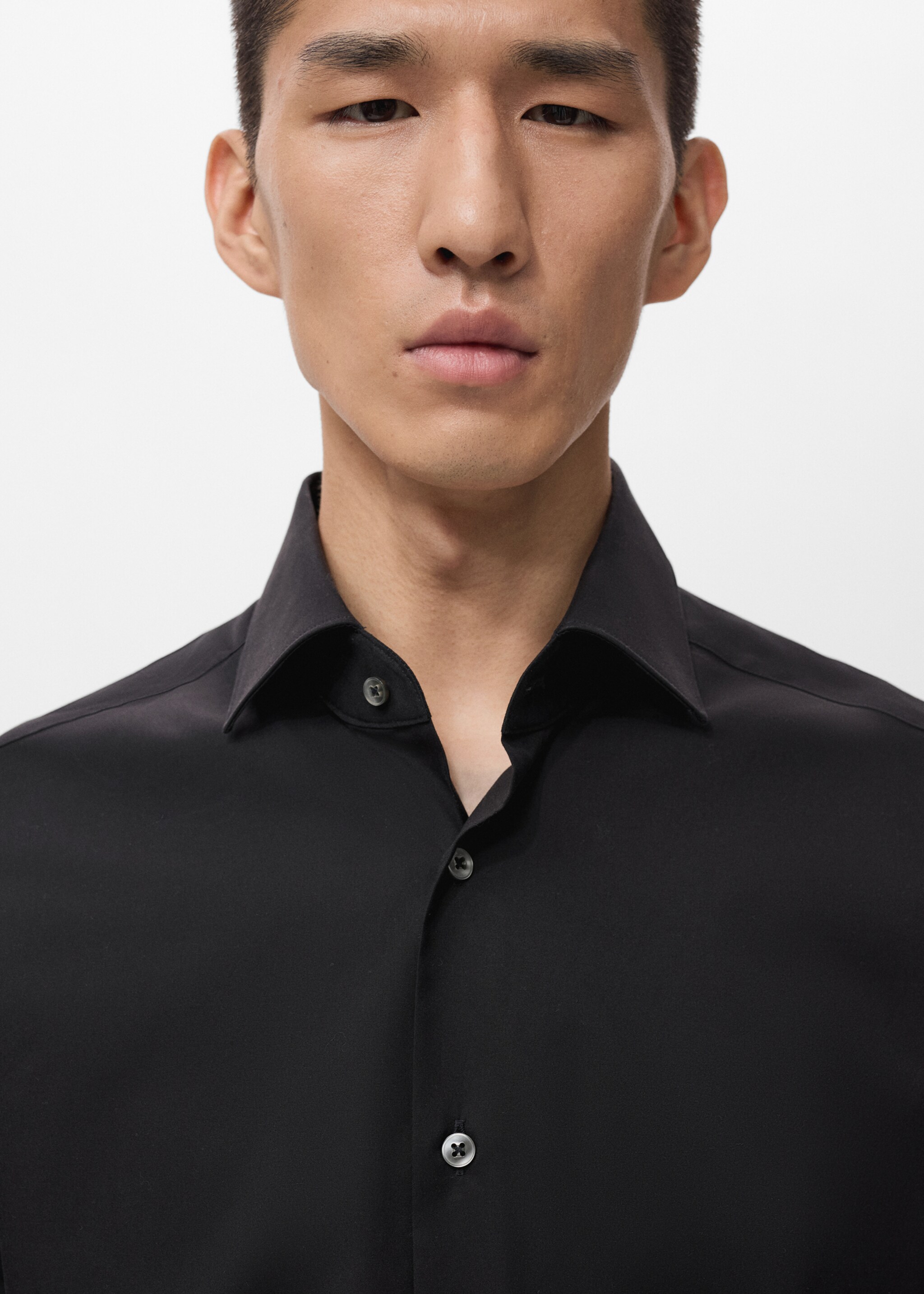 Camisa 100% algodón regular fit - Detalle del artículo 1, Negro. Ref: 17075979-00.