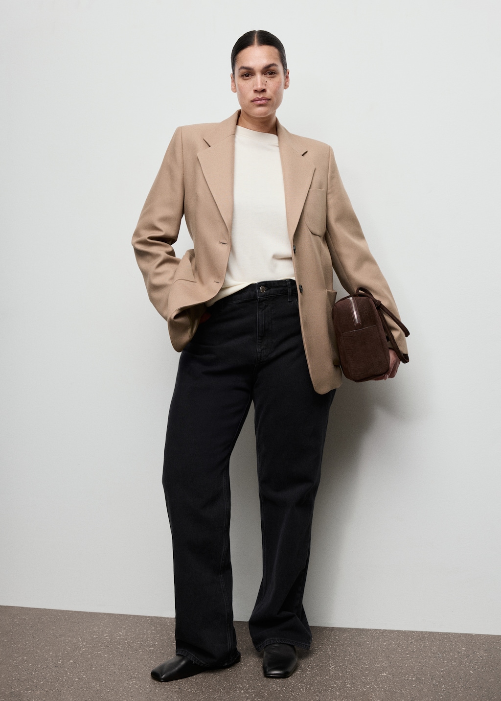 Wool-blend suit blazer with pockets