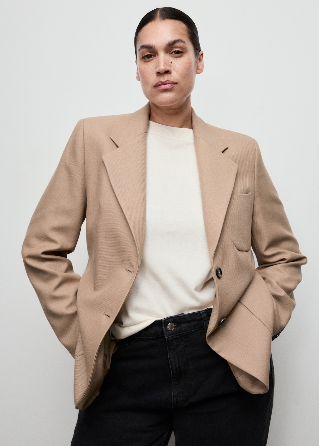 Wool-blend suit blazer with pockets