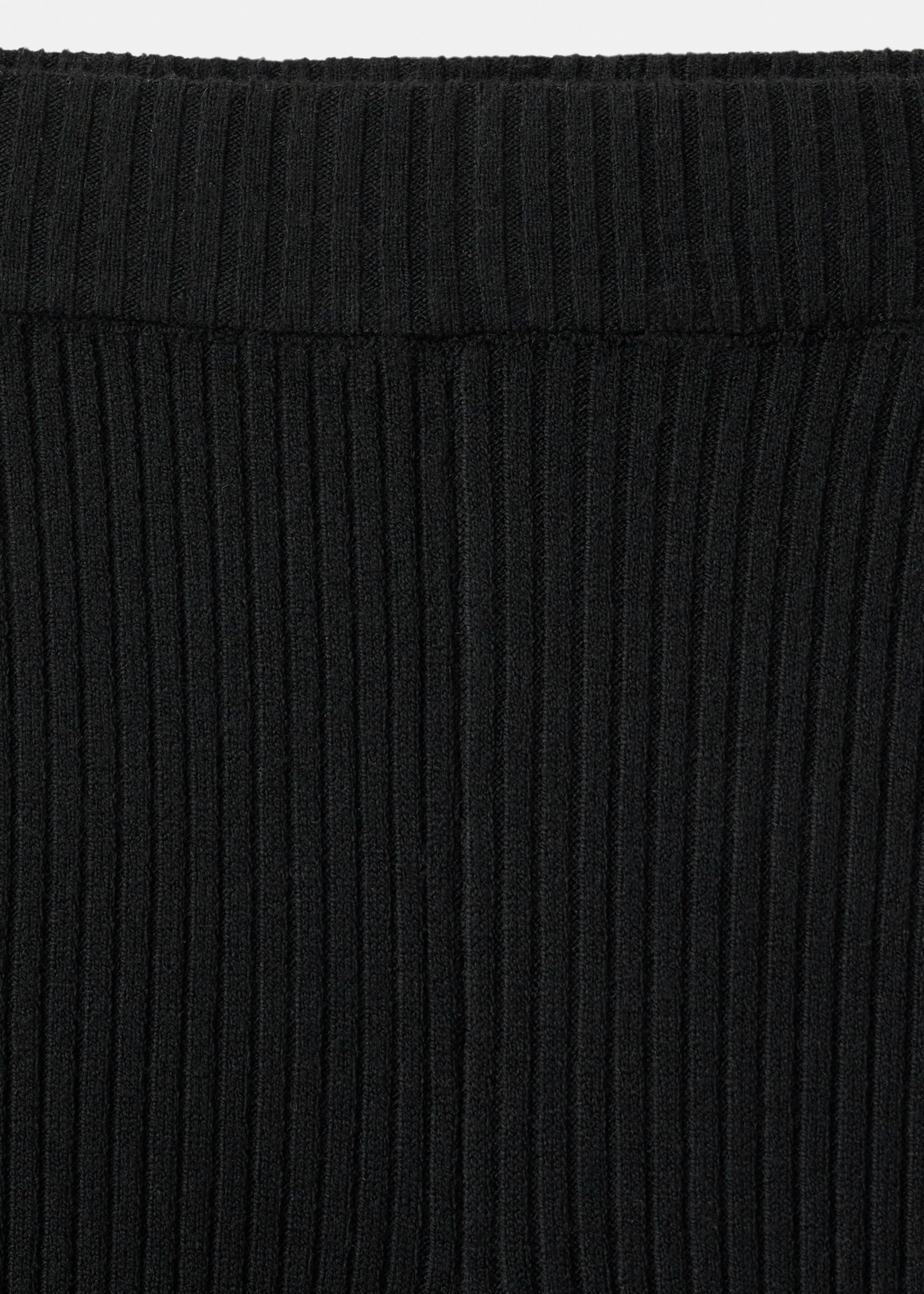 Ribbed flare trousers - Details of the article 8, Black. Ref: 17076329-00.