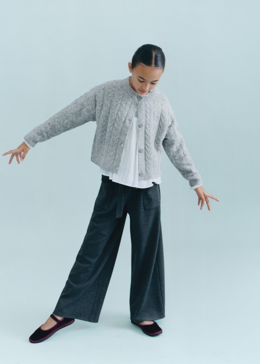 Knitted pants with bow