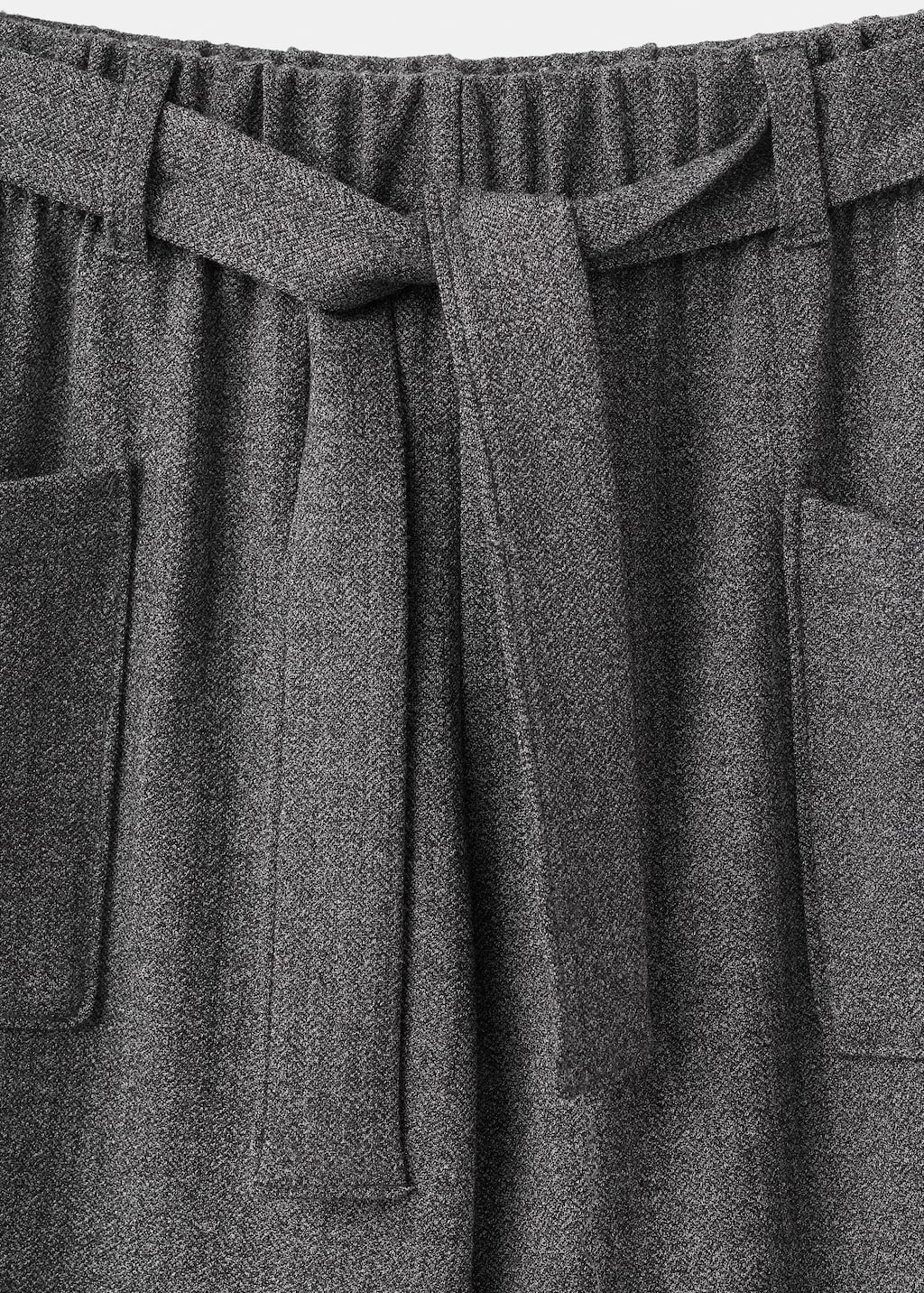 Knitted pants with bow