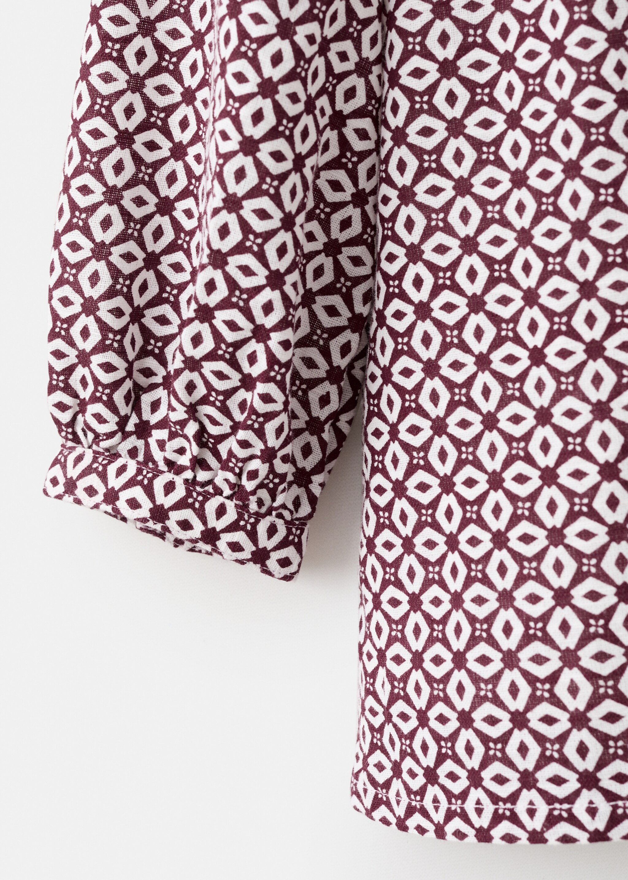 Vestido estampado volantes - Detalle del artículo 8, Granate. Ref: 17076341-00.