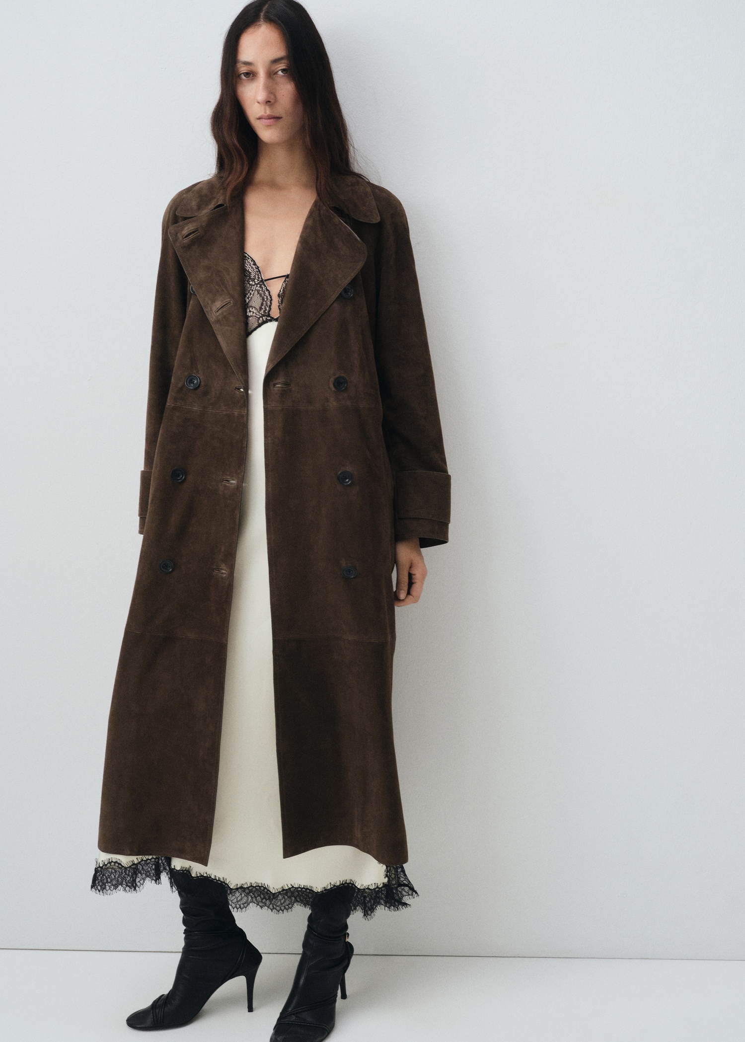 100% suede double-breasted trench coat - Details of the article 2
