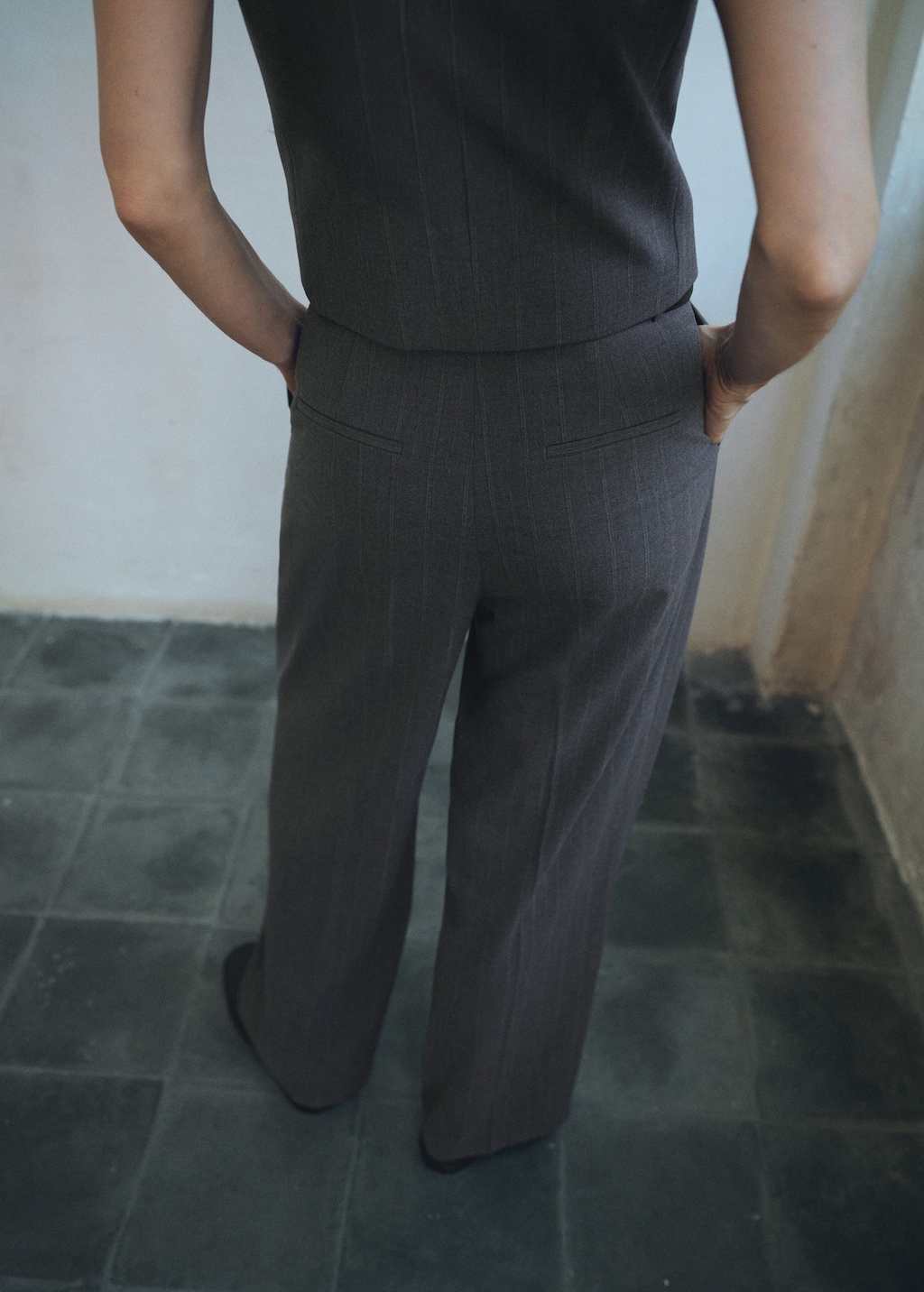 Pleated wide leg trousers