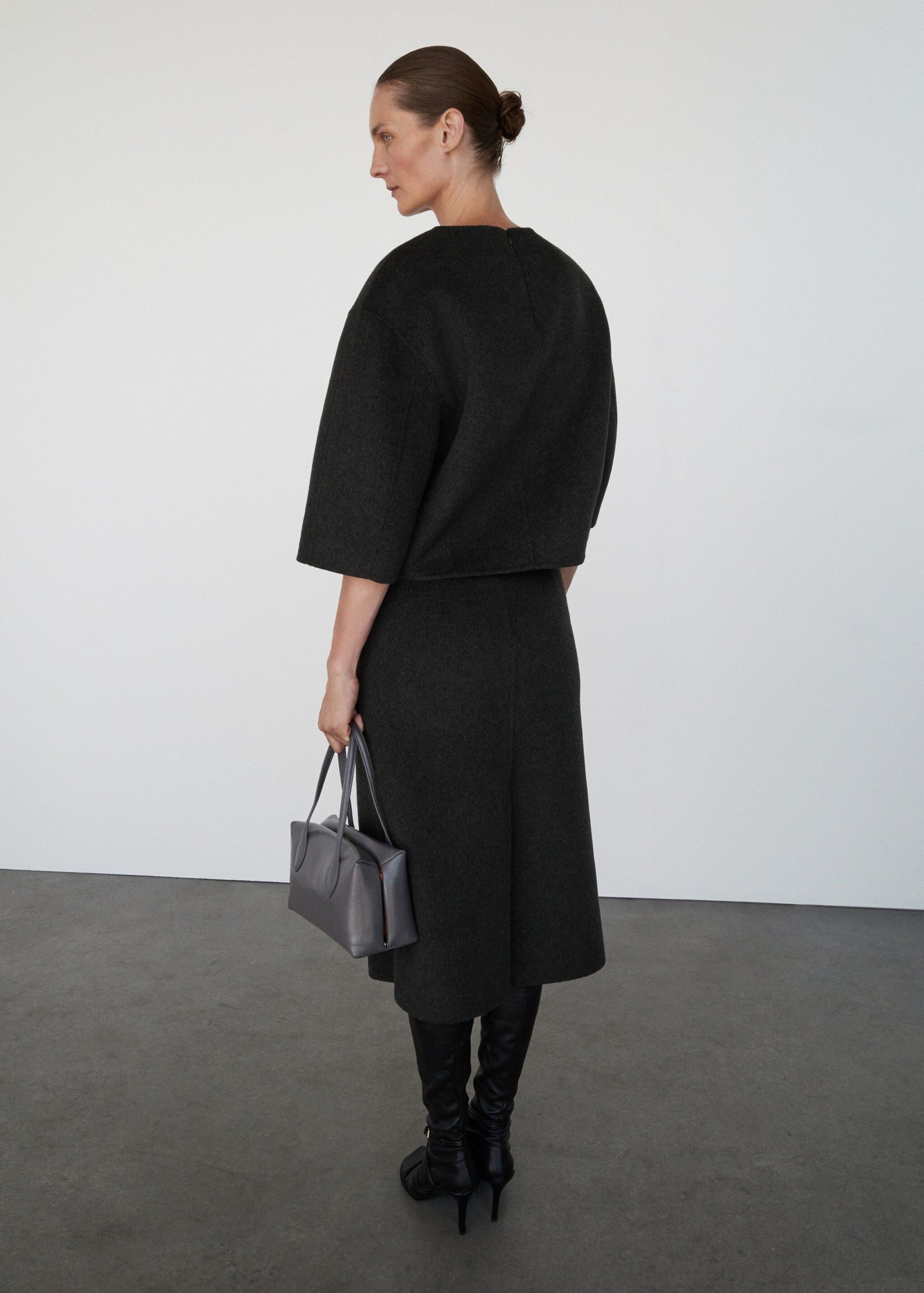Wool midi-skirt with slit - Reverse of the article, Grey. Ref: 17076356-00.