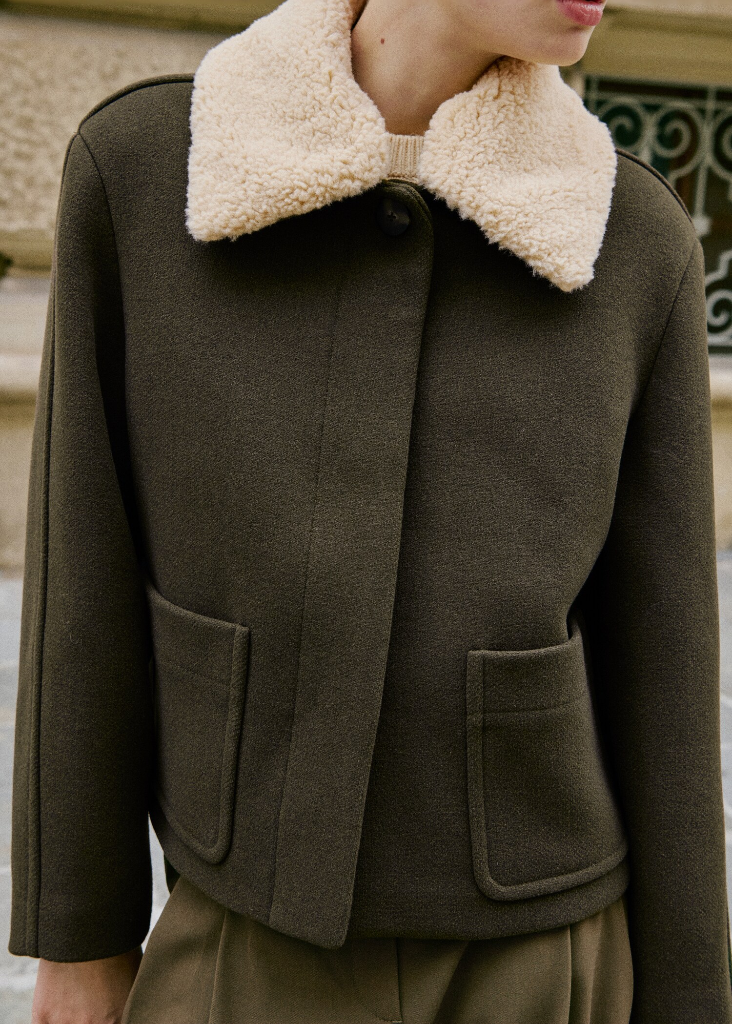 Veste en mélange de laine avec col en sherpa - Détail de l'article 1
