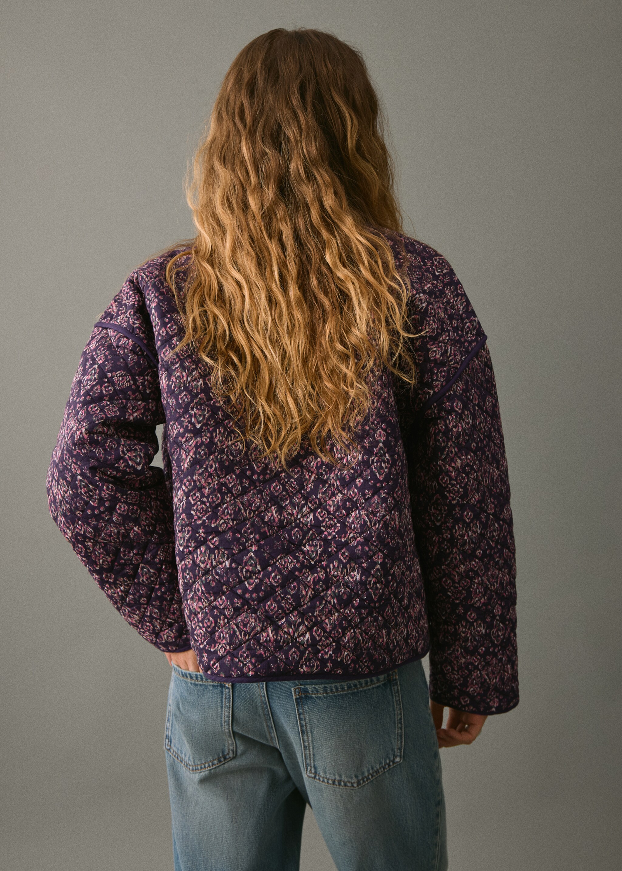 Chaqueta estampado floral - Reverso del artículo, Morado. Ref: 17077122-00.