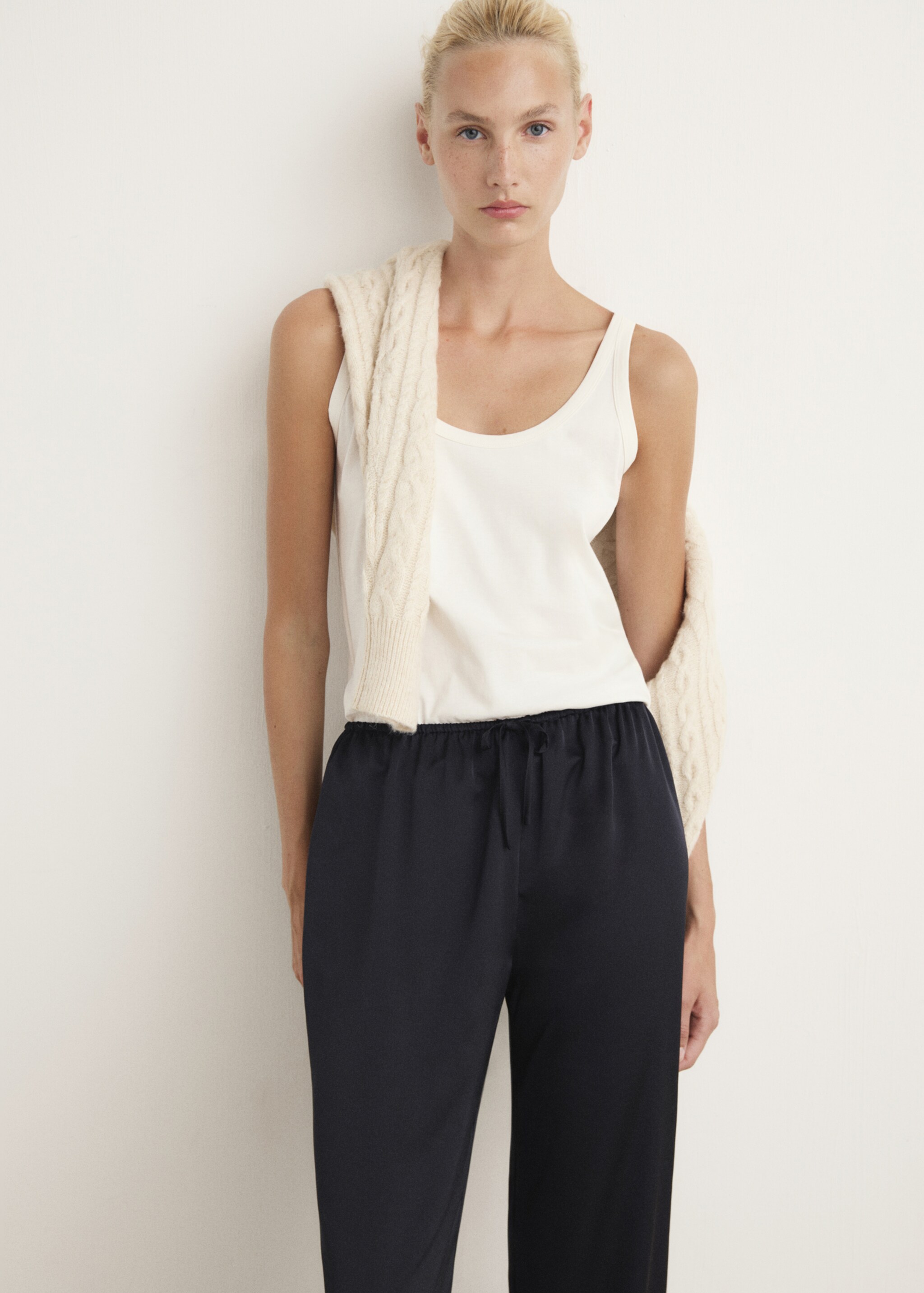Satin long trousers - Details of the article 1, Charcoal. Ref: 17077127-00.
