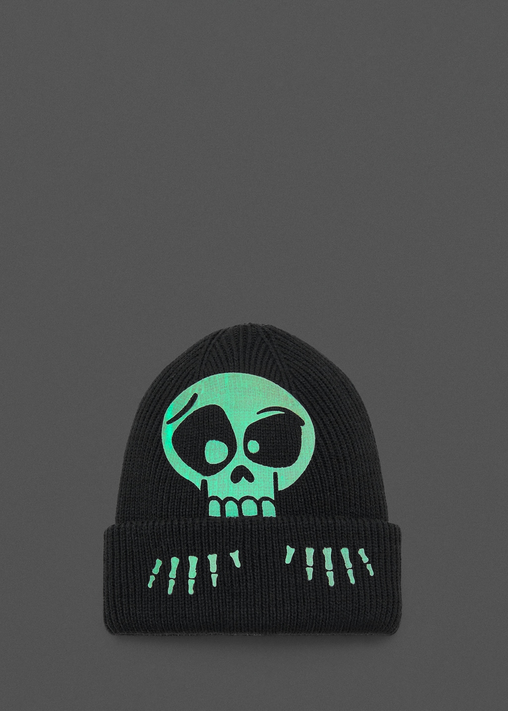 Skull knit beanie