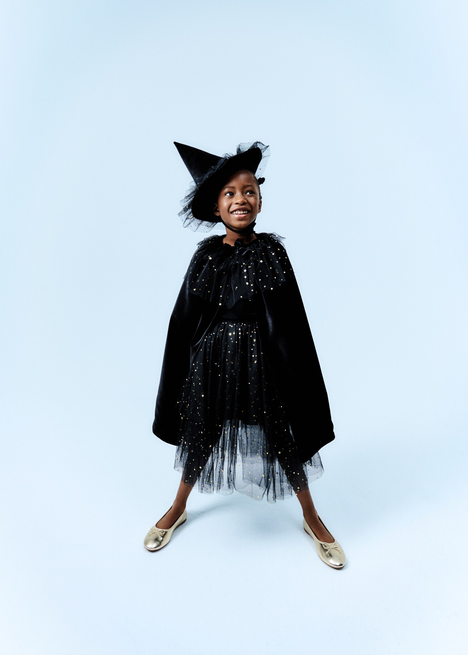 Witch hat with stars - Details of the article 6