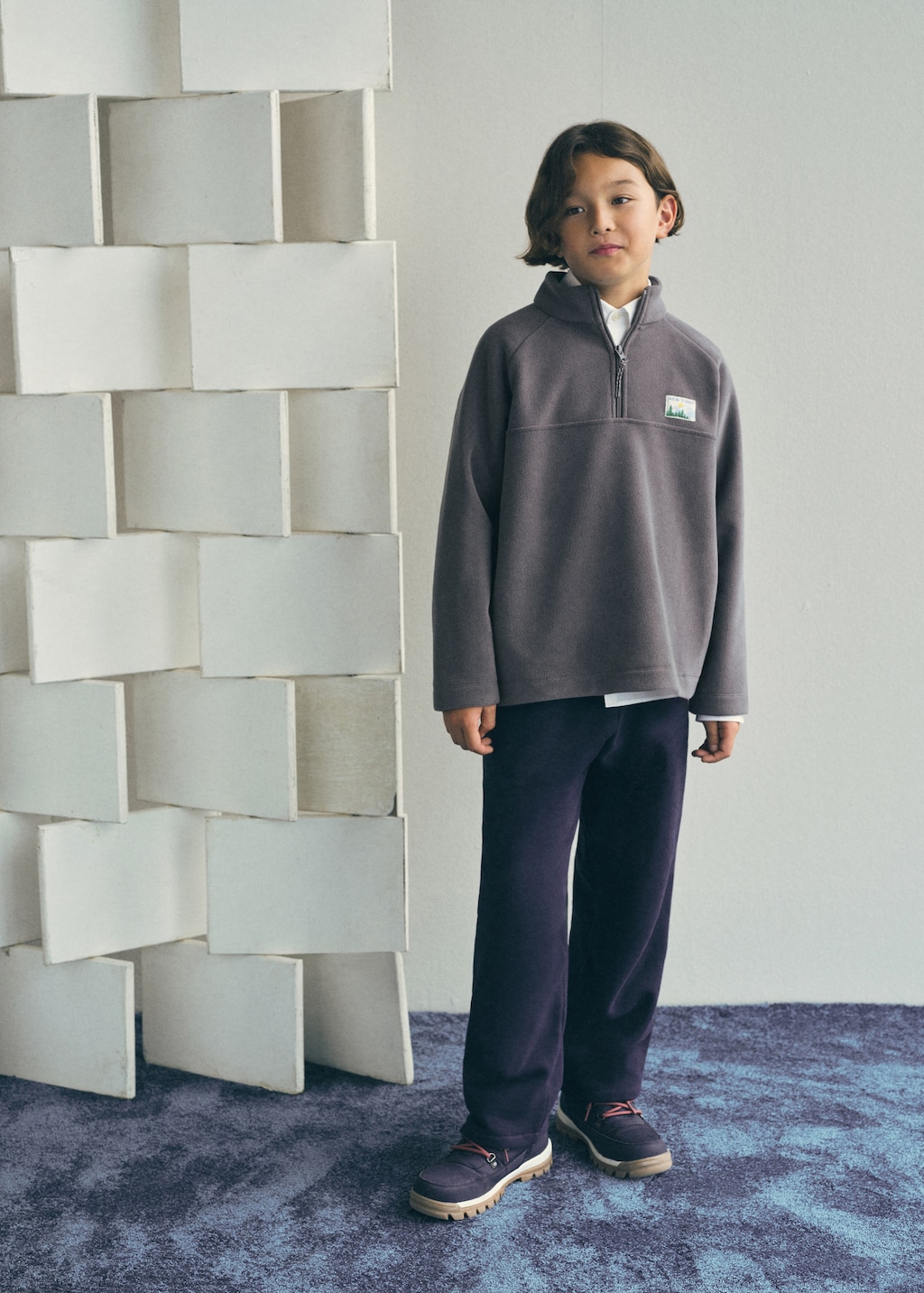 Polar fleece sweatshirt with a perkins neck