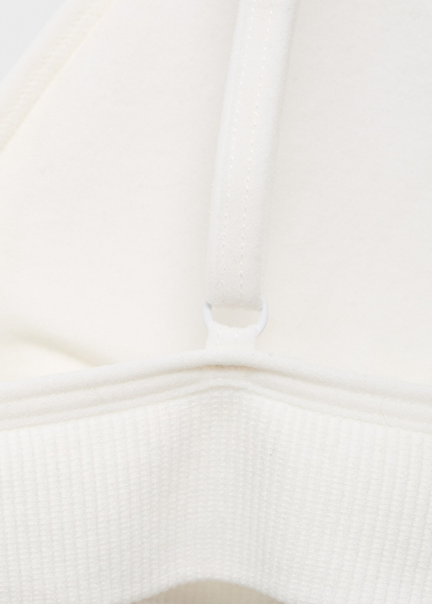 Essential triangle bra - Details of the article 0