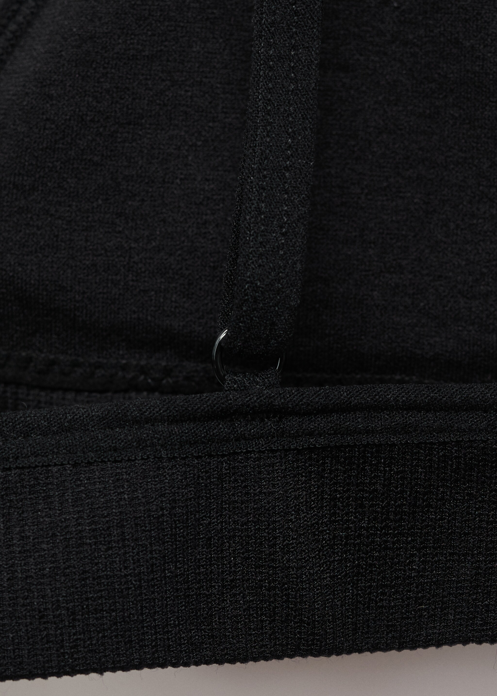Soutien-gorge simple triangle - Détail de l'article 0, Noir. Ref: 17077139-00.