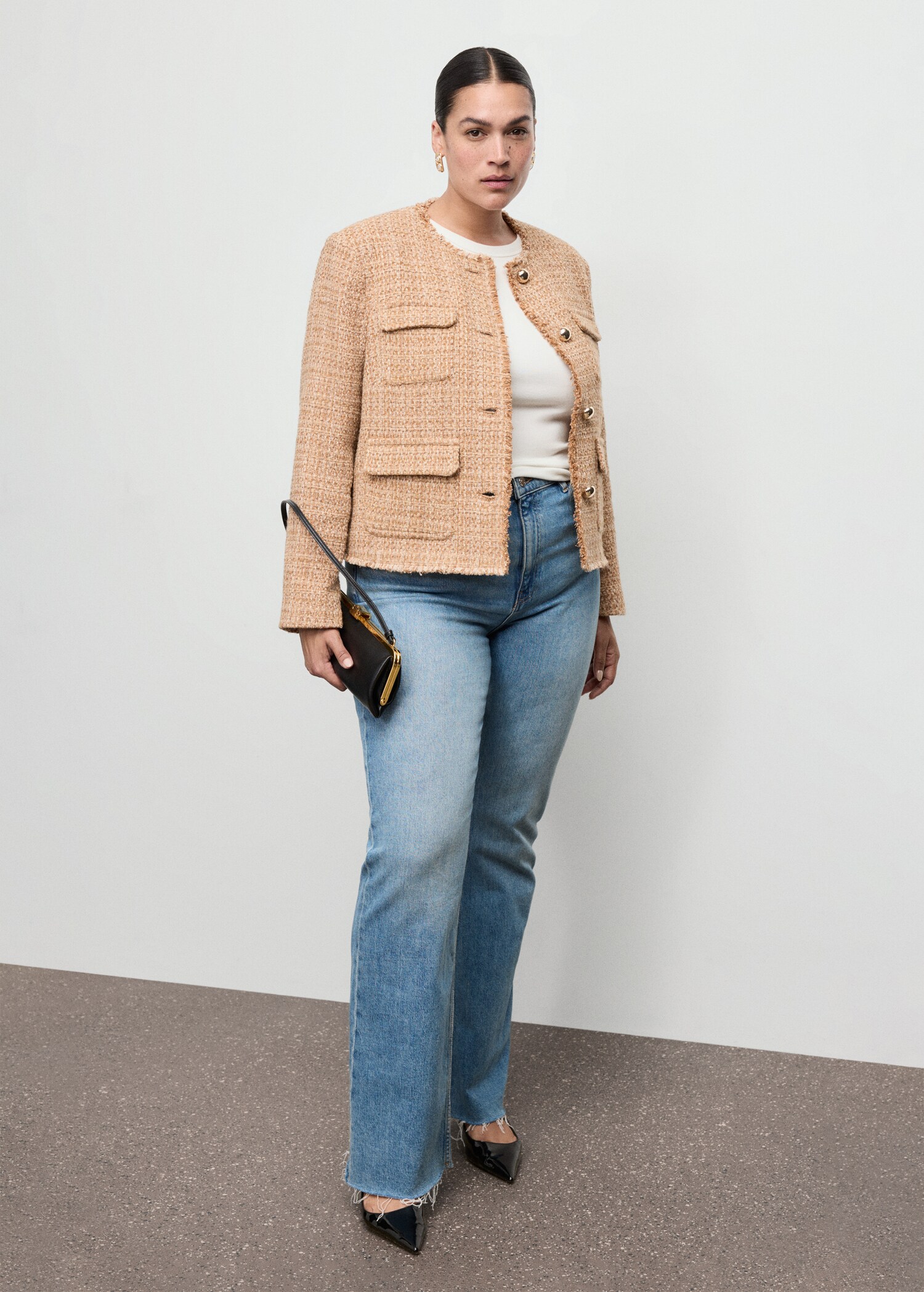 Tweed jacket with frayed ends - Details of the article 3