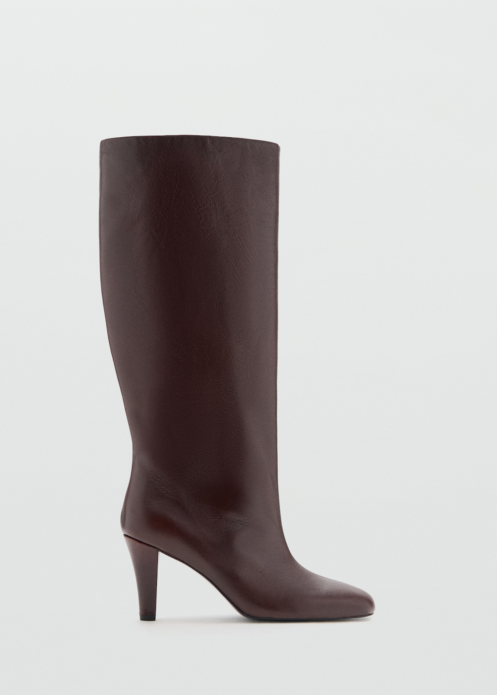 Heel leather boot