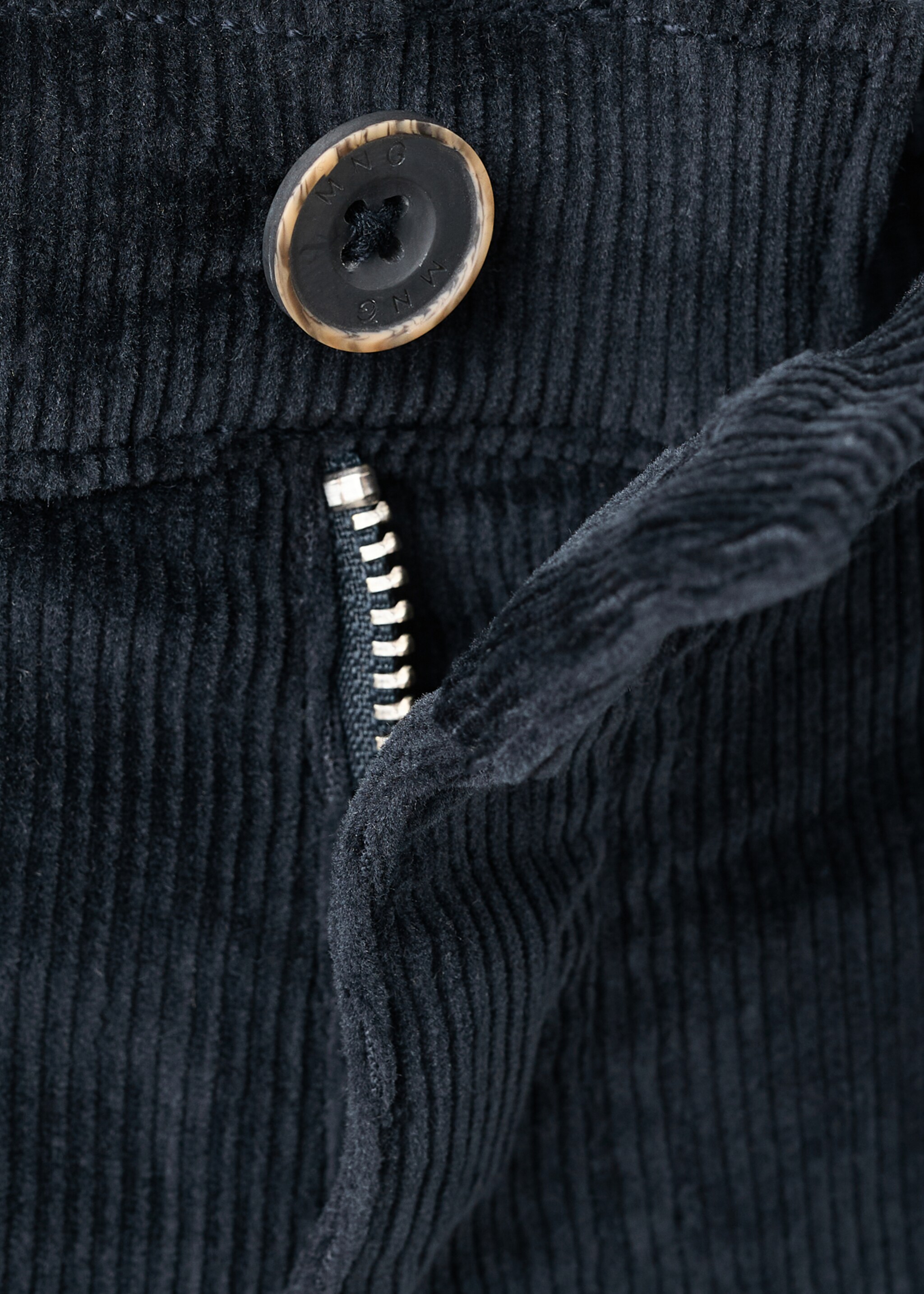 Corduroy straight trousers - Details of the article 8, Navy. Ref: 17077772-00.