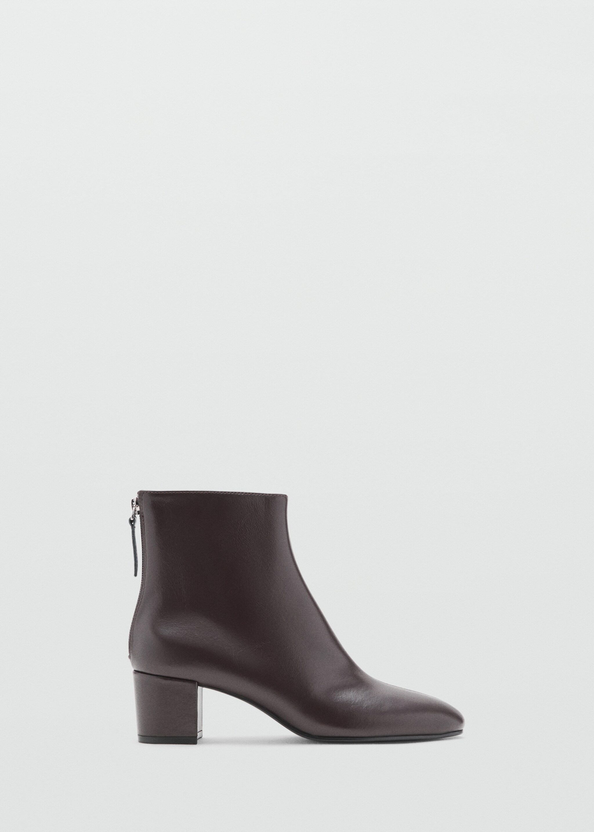 Lederstiefelette mit Blockabsatz - Artikel ohne Model, Schokolade. Ref: 17077776-00.