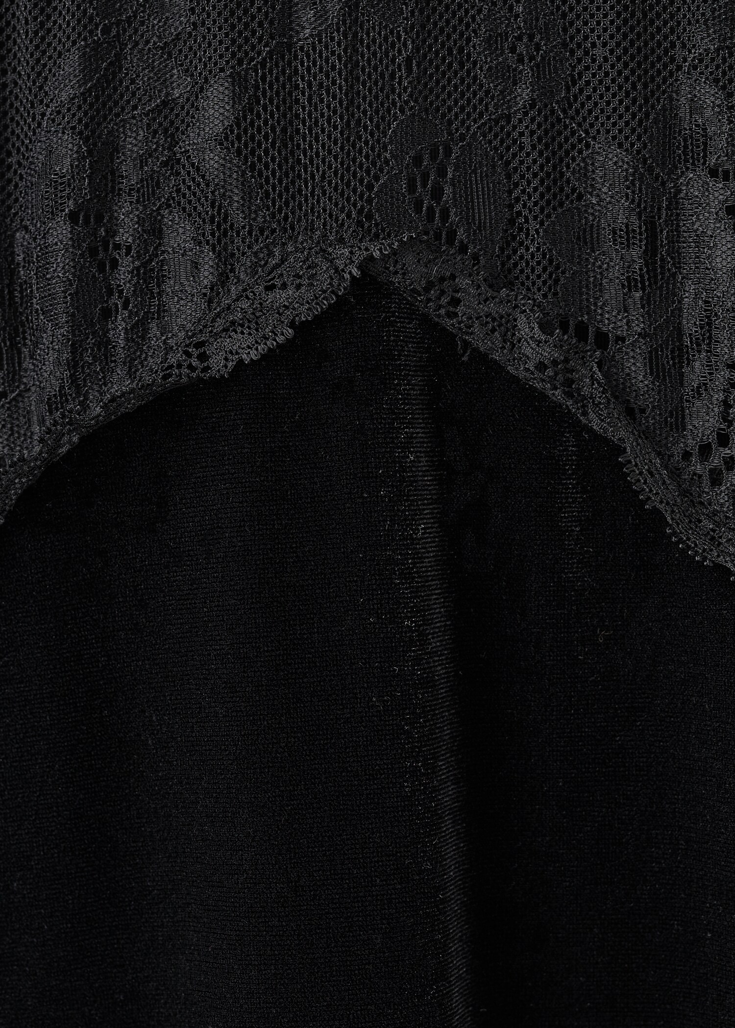 Long lace dress - Details of the article 8