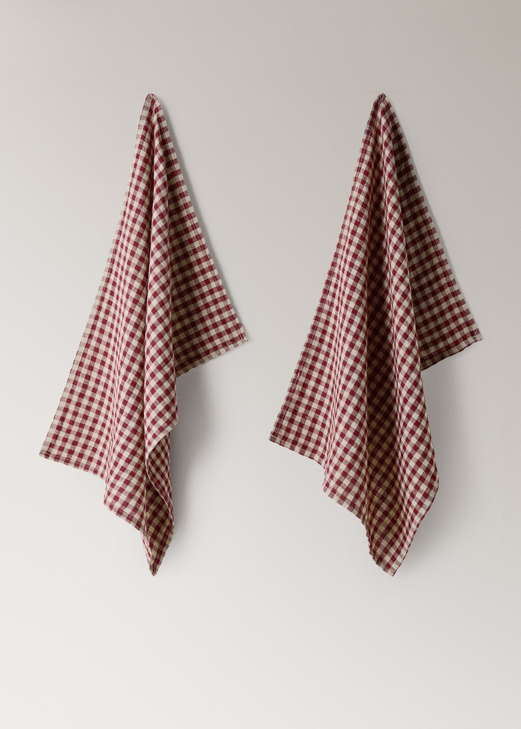 Linen fabric with gingham check